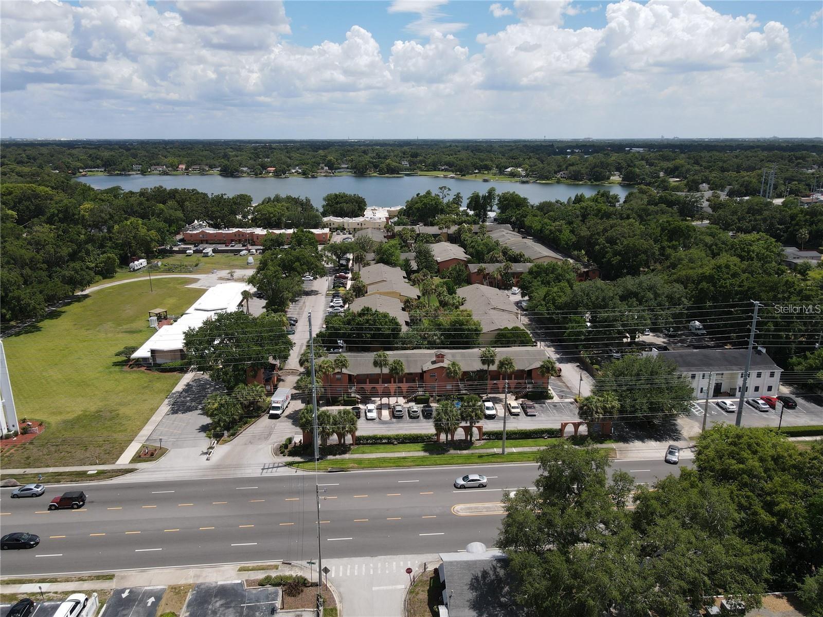 LA COSTA BRAVA LAKESIDE - Residential