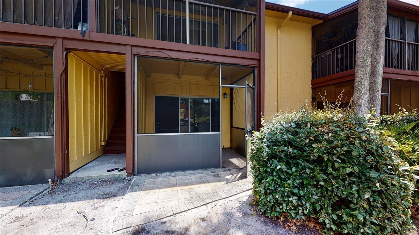 LA COSTA BRAVA LAKESIDE - Residential