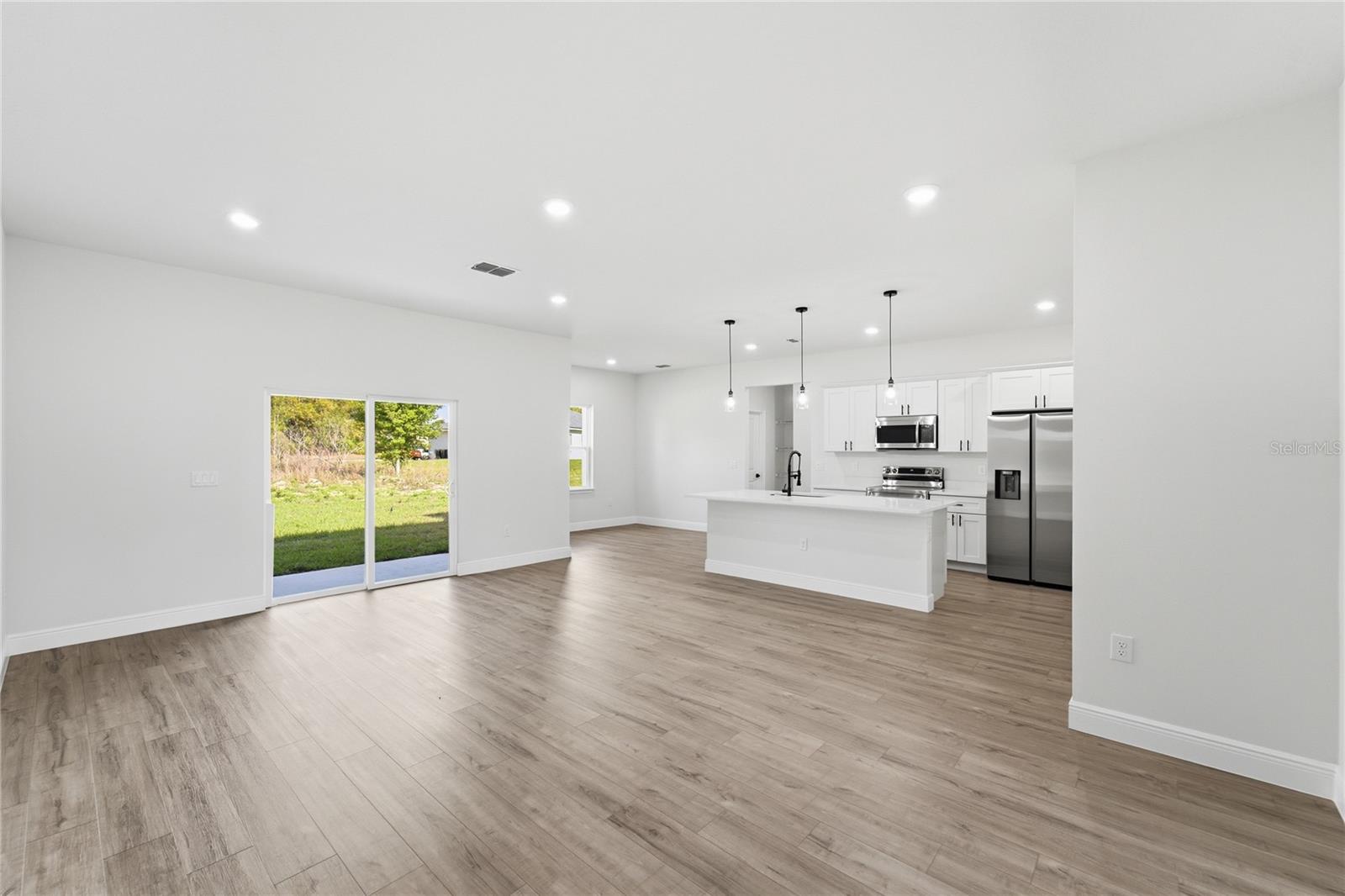 MARION OAKS UN NINE - Residential