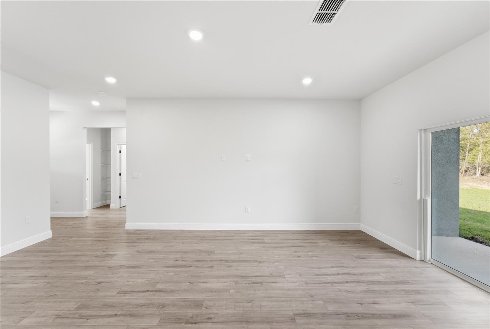 MARION OAKS UN NINE - Residential