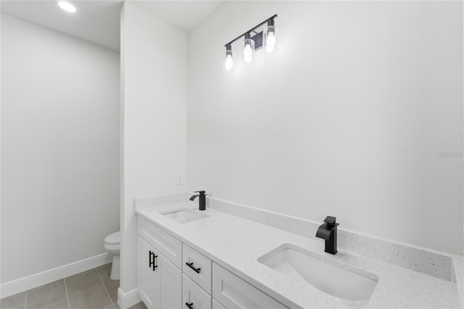 MARION OAKS UN NINE - Residential