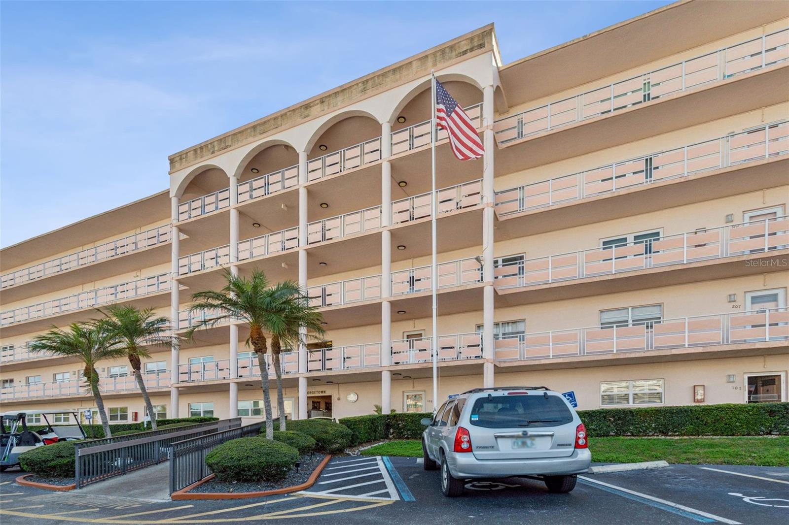 FIVE TOWNS OF ST PETE - Residential