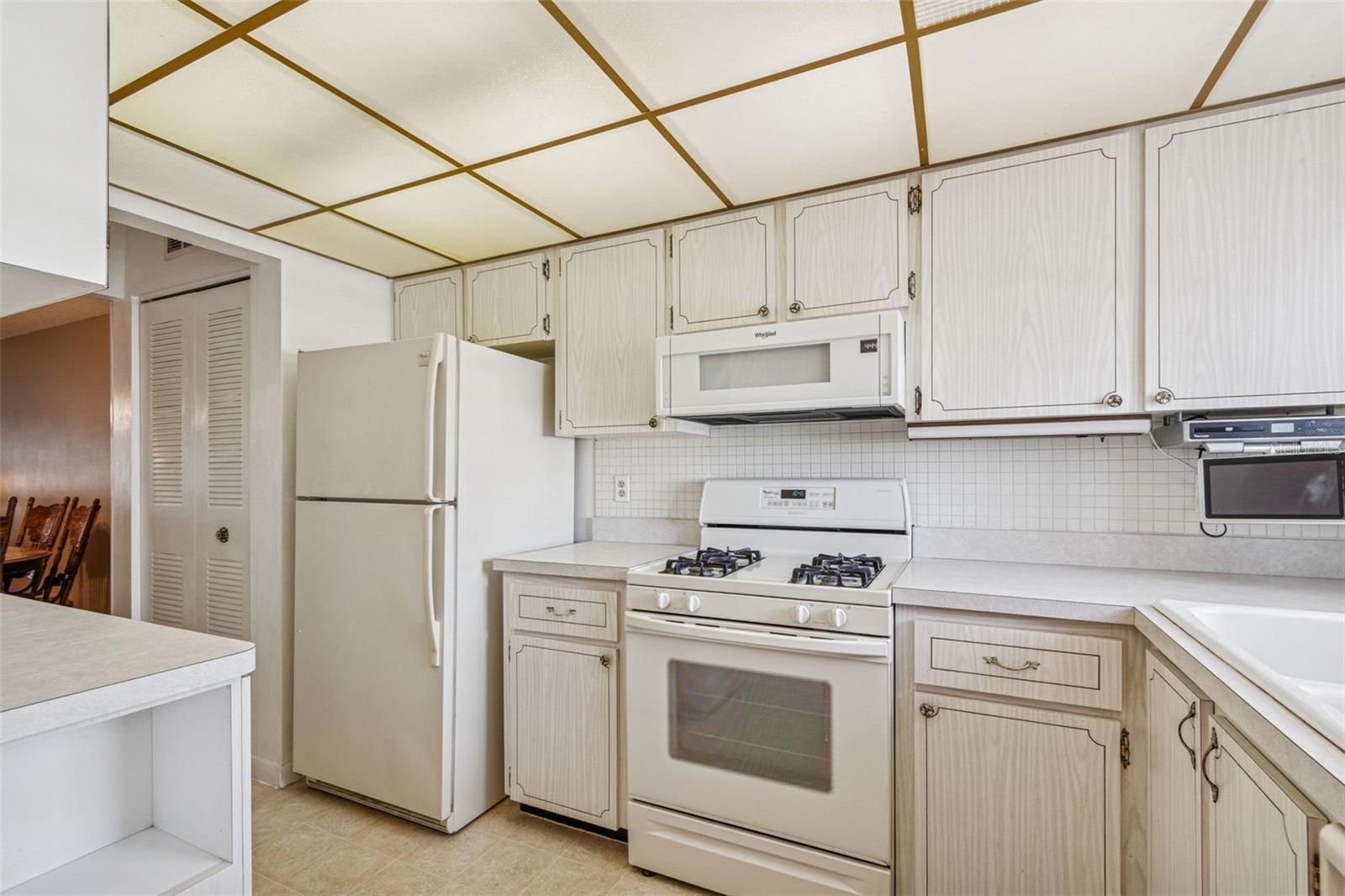 FIVE TOWNS OF ST PETE - Residential