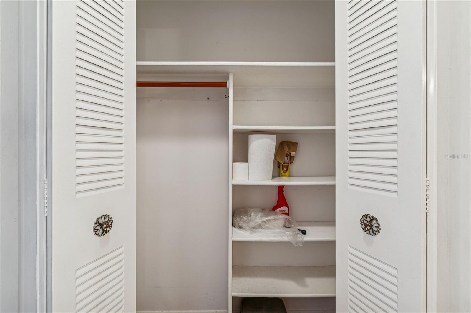 FIVE TOWNS OF ST PETE - Residential