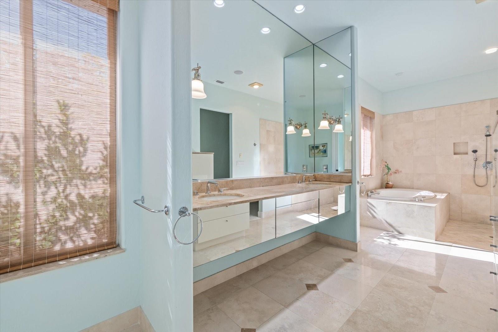 THE LANDINGS - Residential