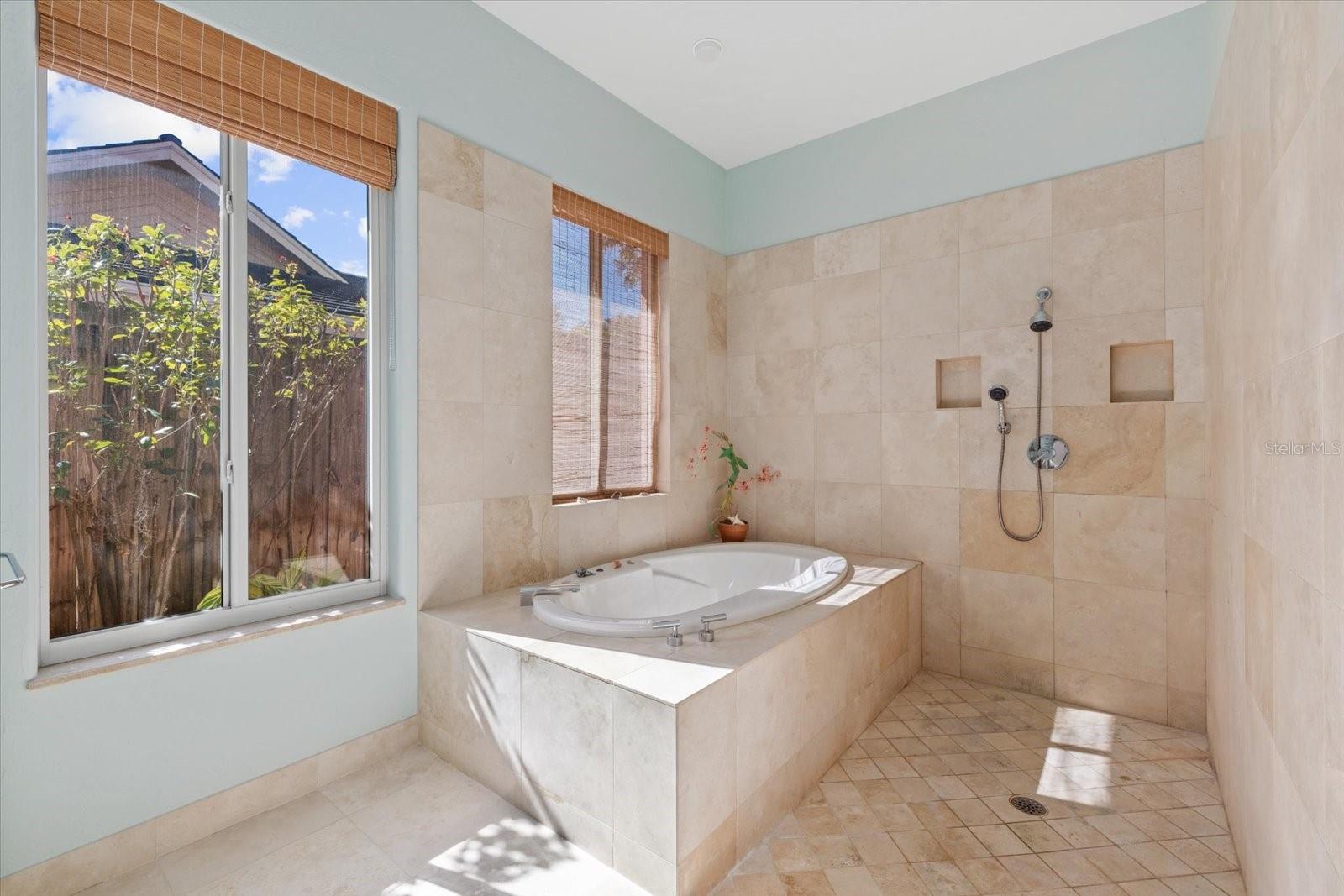 THE LANDINGS - Residential