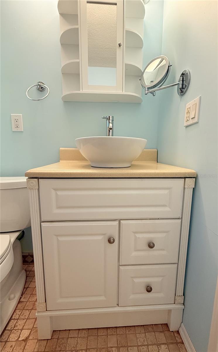 GARDENS OF BEACON SQUARE - Residential Lease