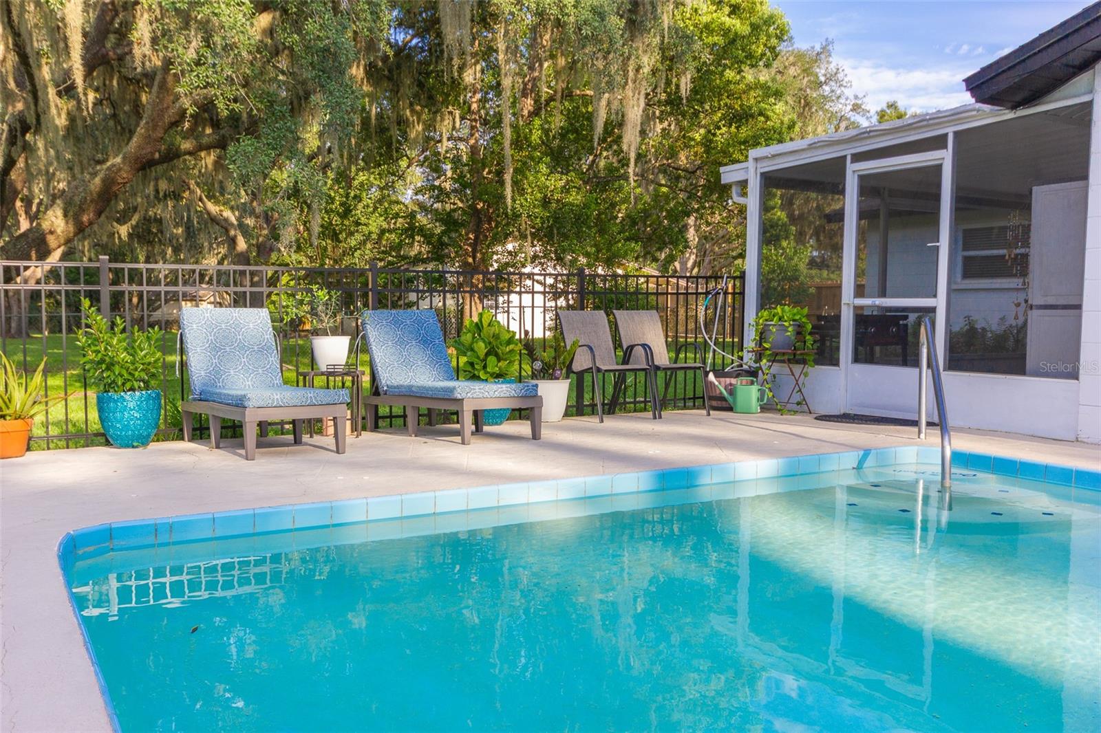 12231 KELLY LANE