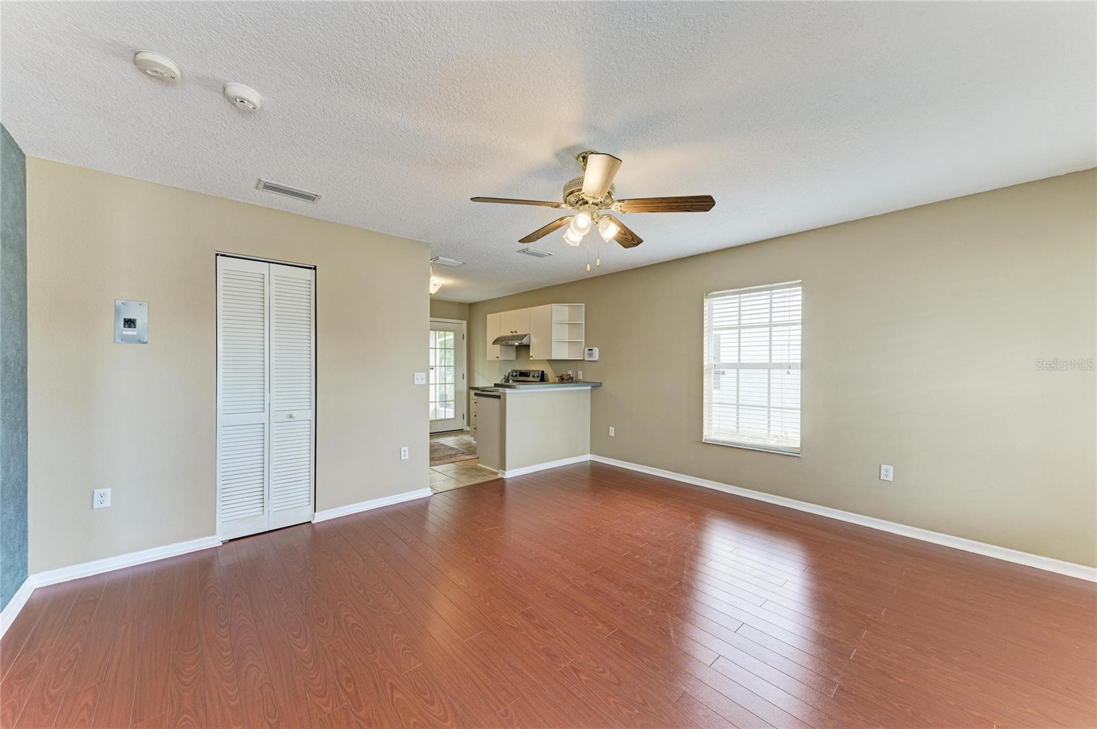 EDWARDS & COURTENAYS RESUBDIVIDED - Residential