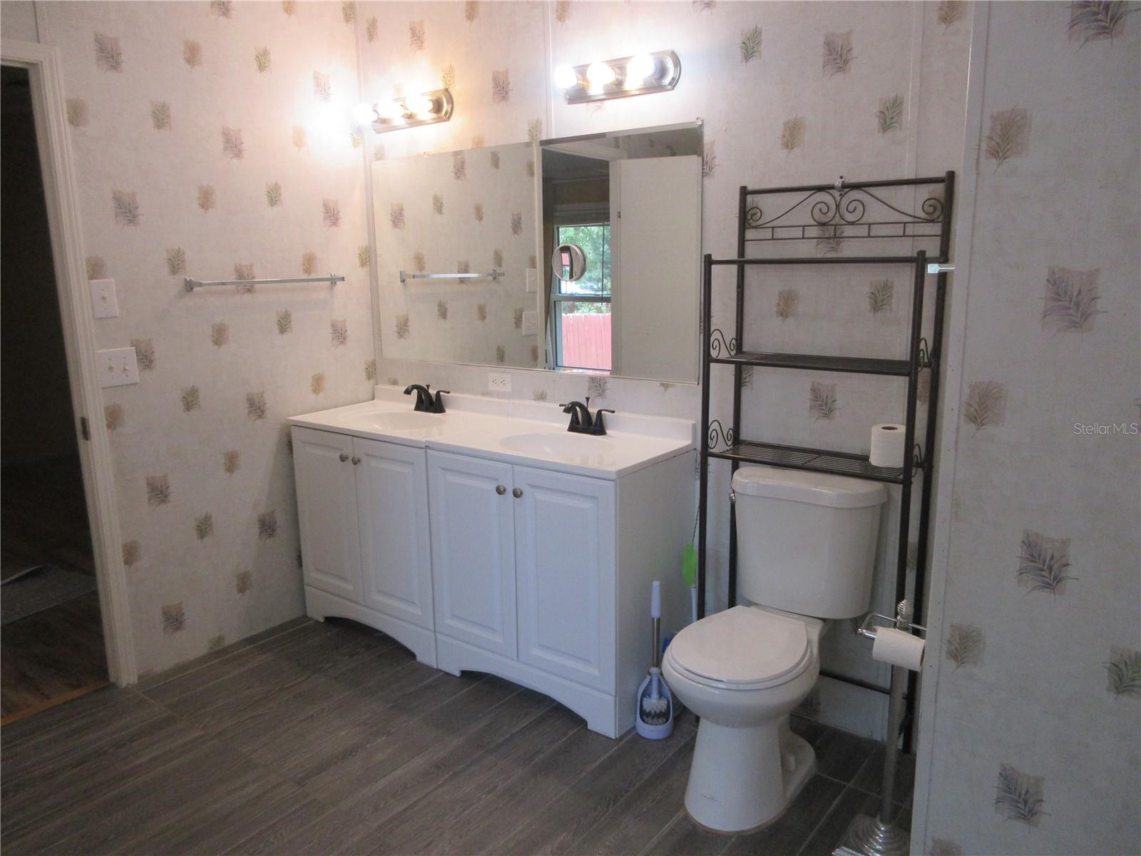 HALFMOON CAMPSITES - Residential