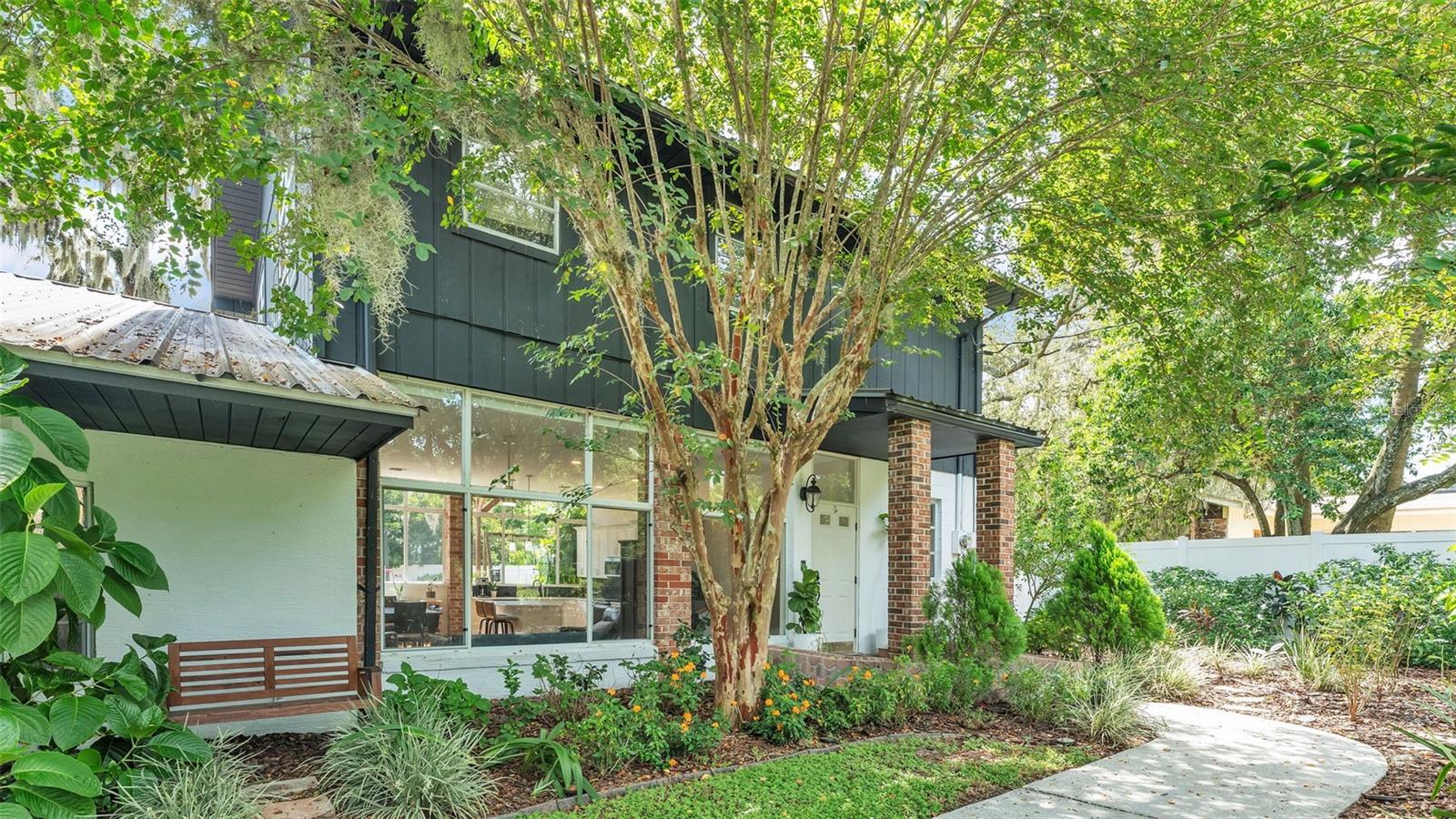 Your dream home just hit the market in the heart of South Lakeland!
This beautifully updated 3-bedroom, 2-bathroom home offers comfortable main-floor living with a bonus: a private-entry upstairs in-law suite featuring its own kitchen, living room, bedroom, and bathroom – ideal for multigenerational living.
Step inside and fall in love with the fully renovated kitchen and family room, where large open windows fill the space with natural light. Exposed brick accents in the kitchen add warmth and character, while the engineered hardwood floors throughout the downstairs living areas provide both durability and style.
Enjoy peace of mind with a brand new architectural shingle roof being installed at closing. Outside, the landscaped yard and fenced backyard offer a perfect space for relaxing, playing, or entertaining—without the hassle of an HOA.
Don’t miss this rare find in one of Lakeland’s most convenient locations! Make your appointment to see this home today!