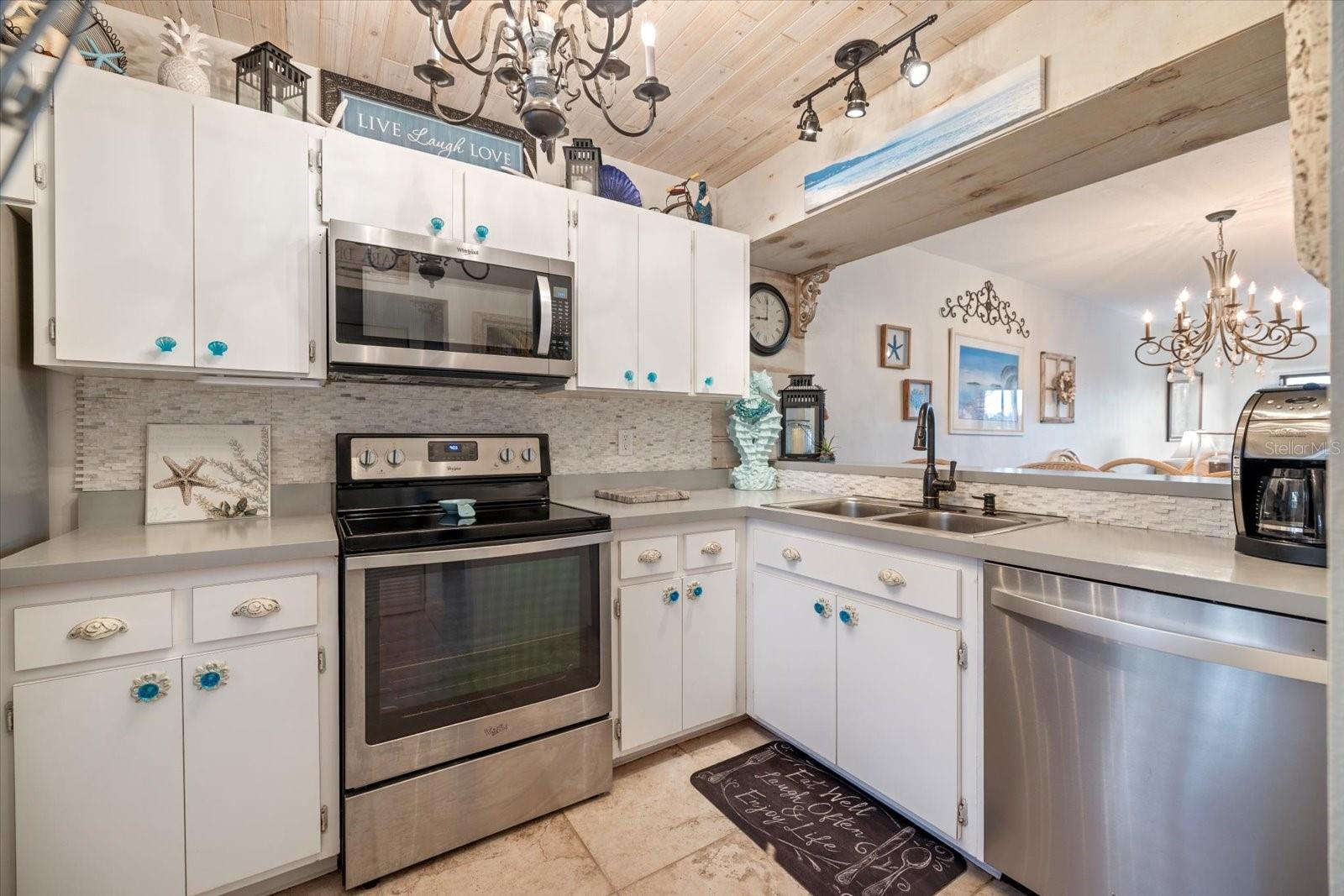 BIRD BAY II - Residential