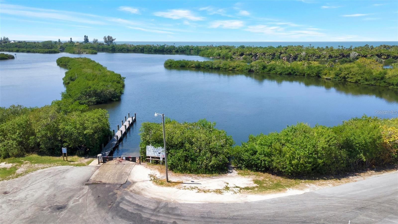 SOUTH VENICE - Residential