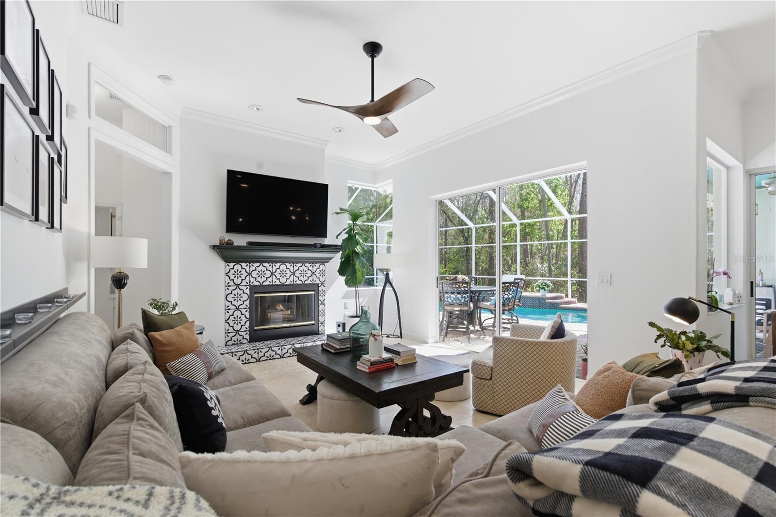 HUNTERS GREEN PRCL 6 - Residential Lease