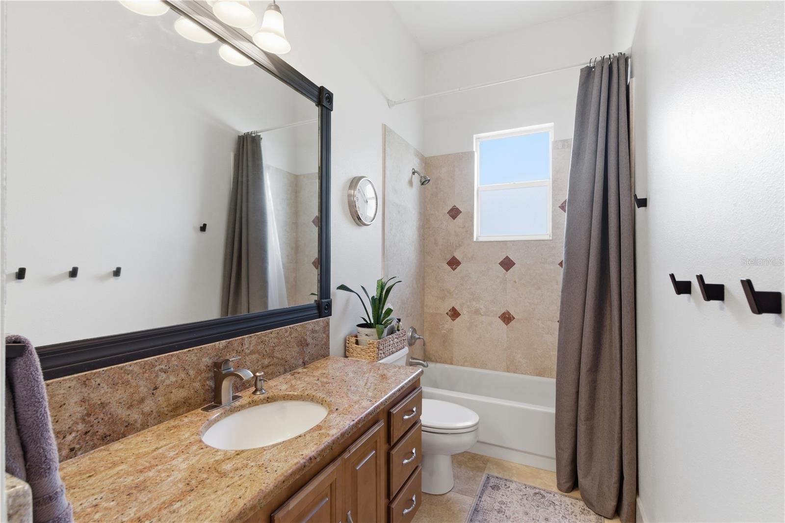 HUNTERS GREEN PRCL 6 - Residential Lease