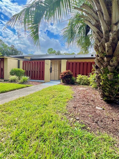 Photo of 1062 Medinah Drive, Winter Haven, FL 33884 (MLS # P4936773) Photo of 1062 Medinah Drive, Winter Haven, FL 33884 (MLS # P4936773)