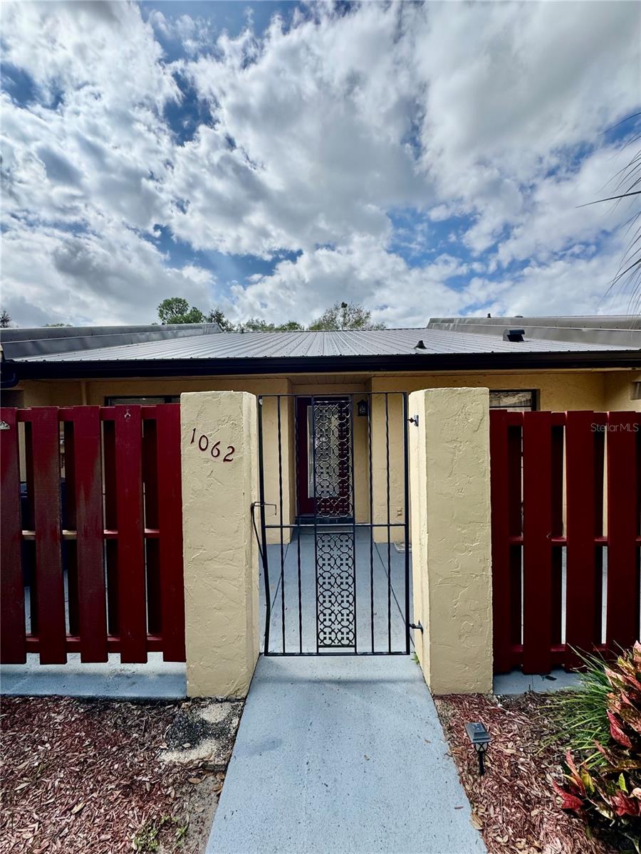 1062 MEDINAH DRIVE