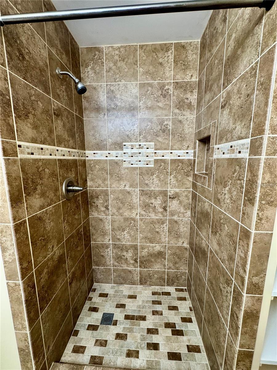 CYPRESSWOOD TENNIS VILLAS - Residential