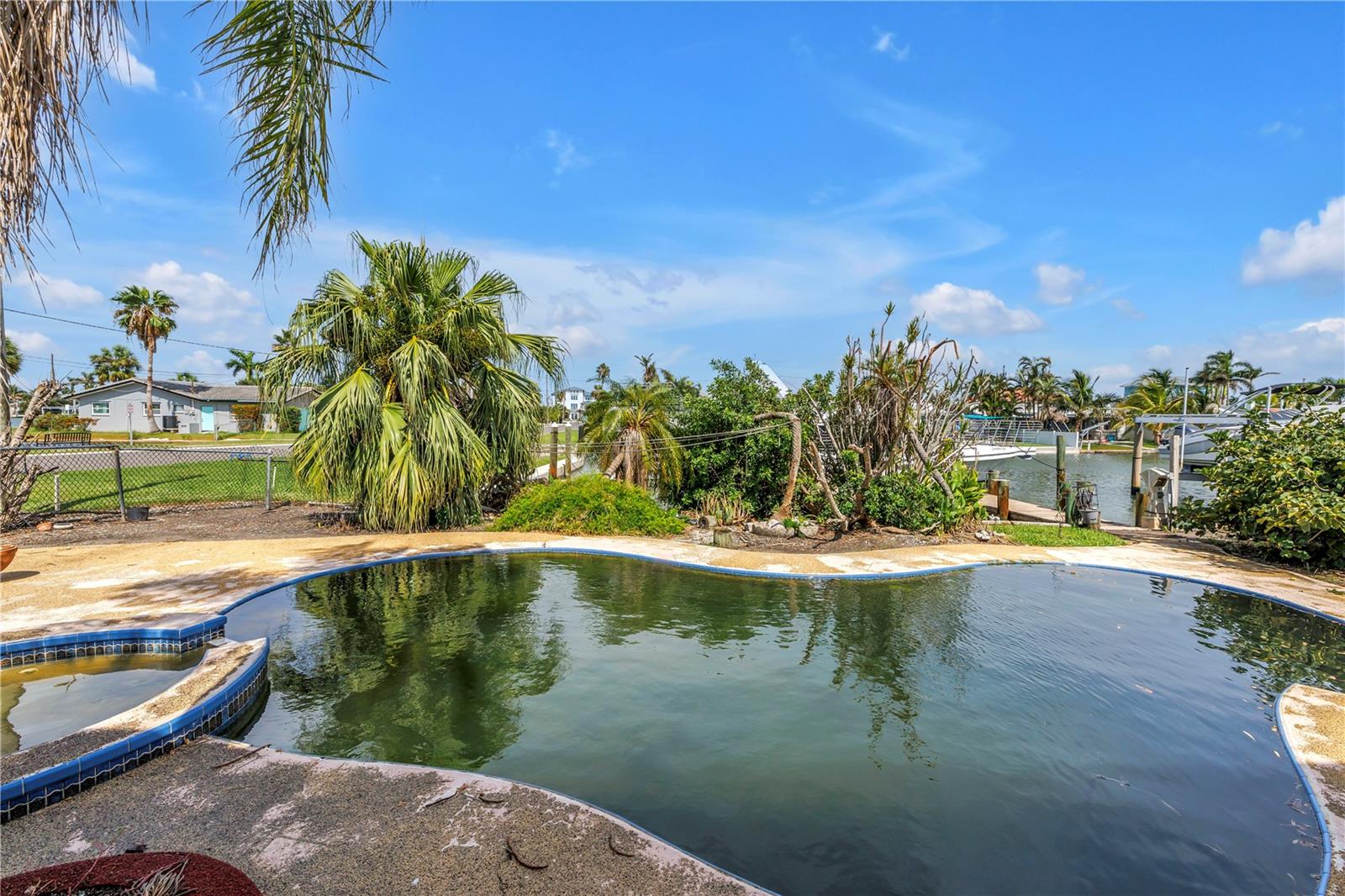 CRYSTAL ISLAND - Residential