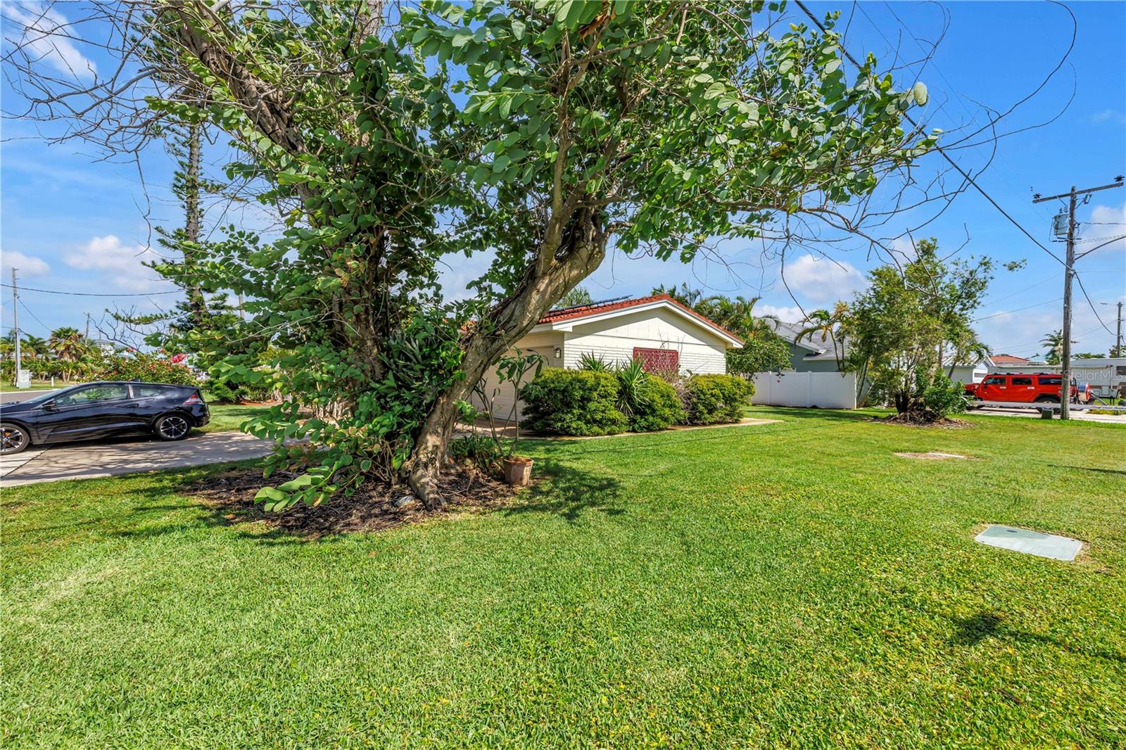 CRYSTAL ISLAND - Residential