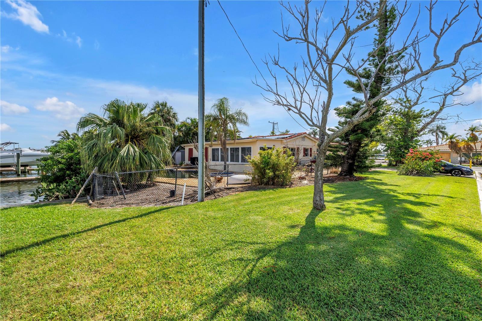 CRYSTAL ISLAND - Residential