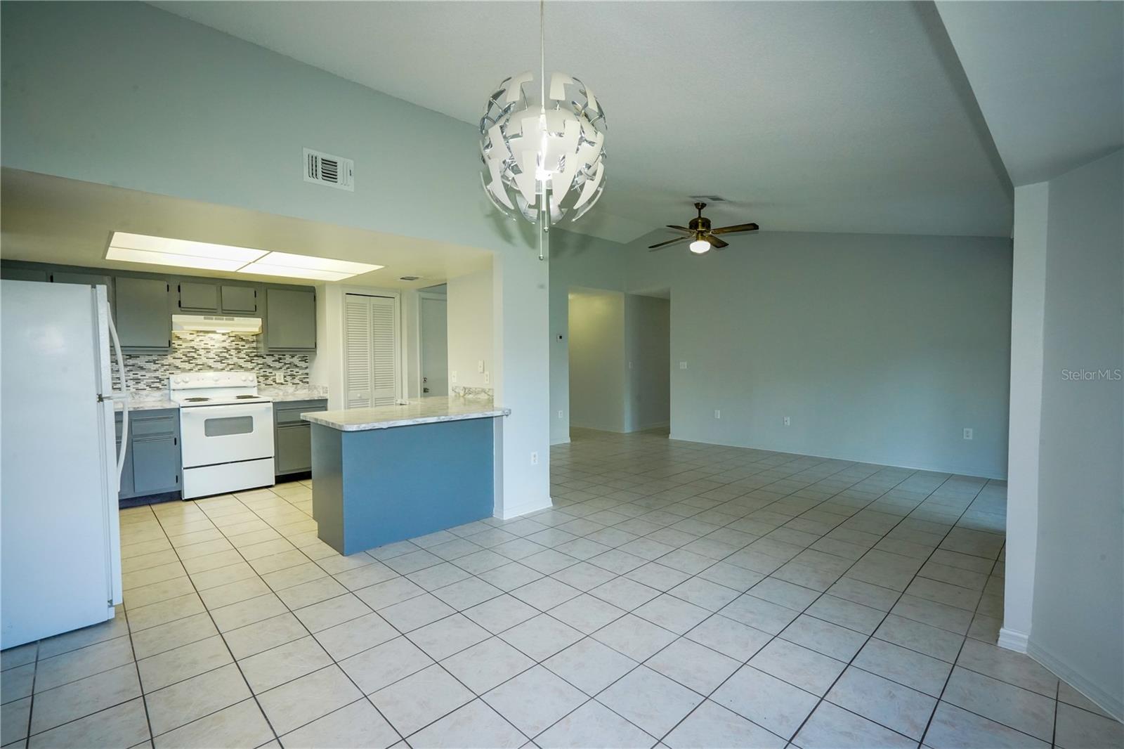 PINERIDGE ESTATES UNIT 3 - Residential