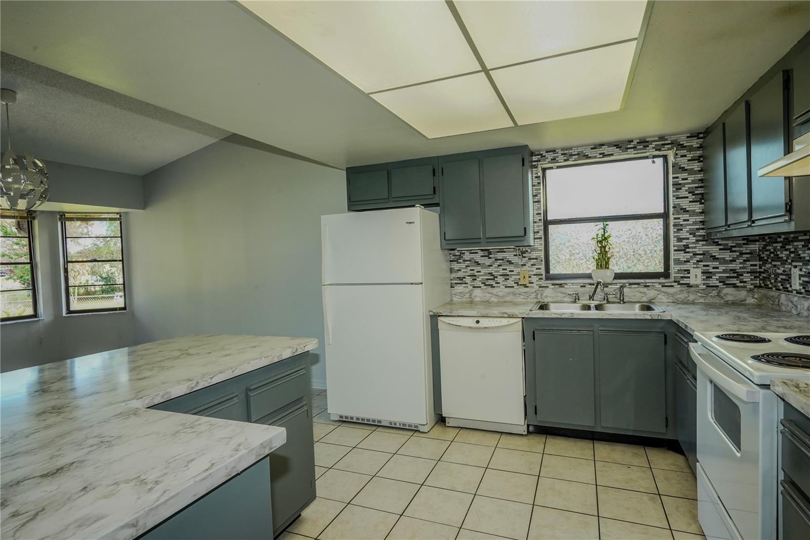 PINERIDGE ESTATES UNIT 3 - Residential