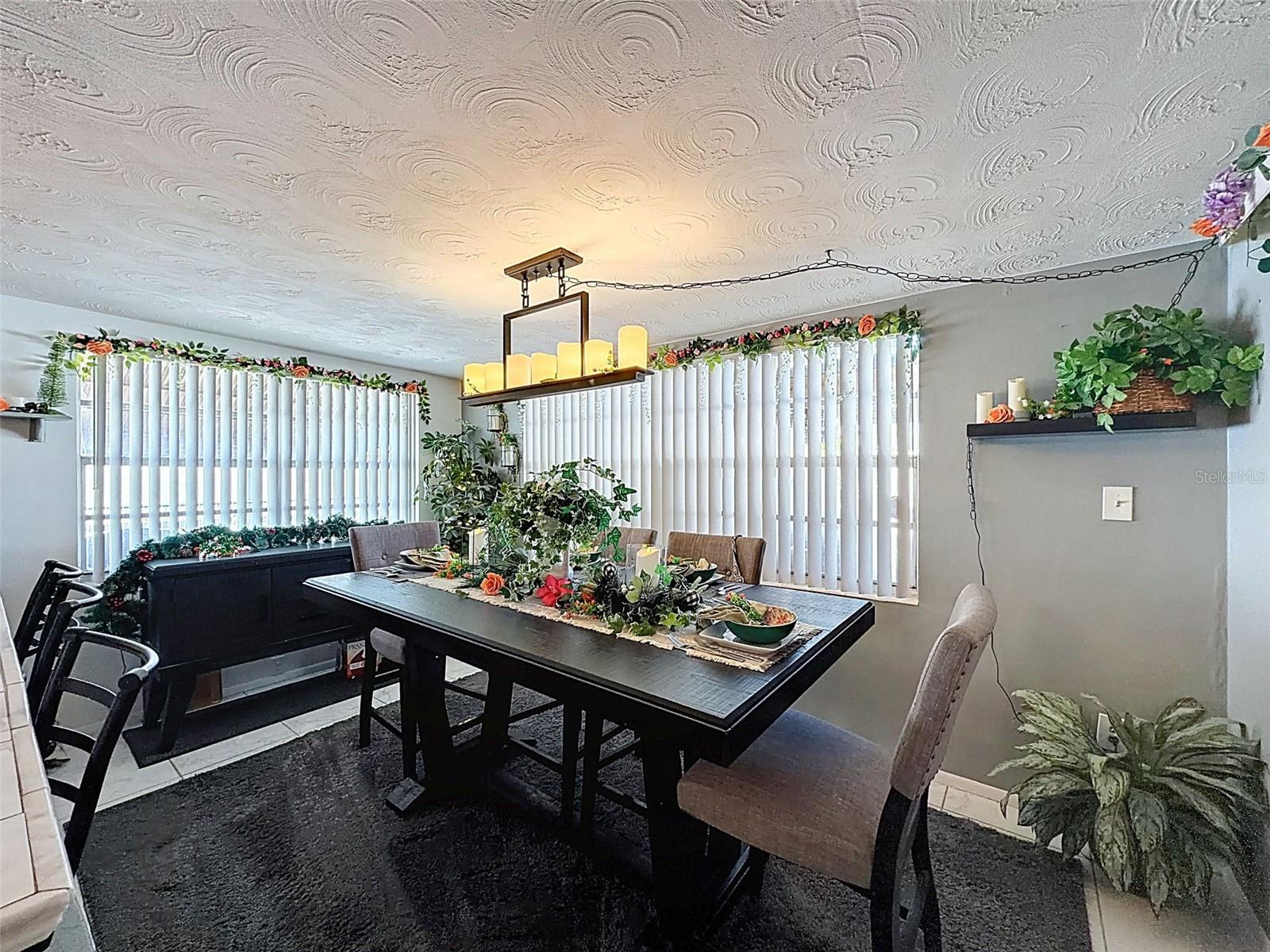 ALOHA GARDENS - Residential