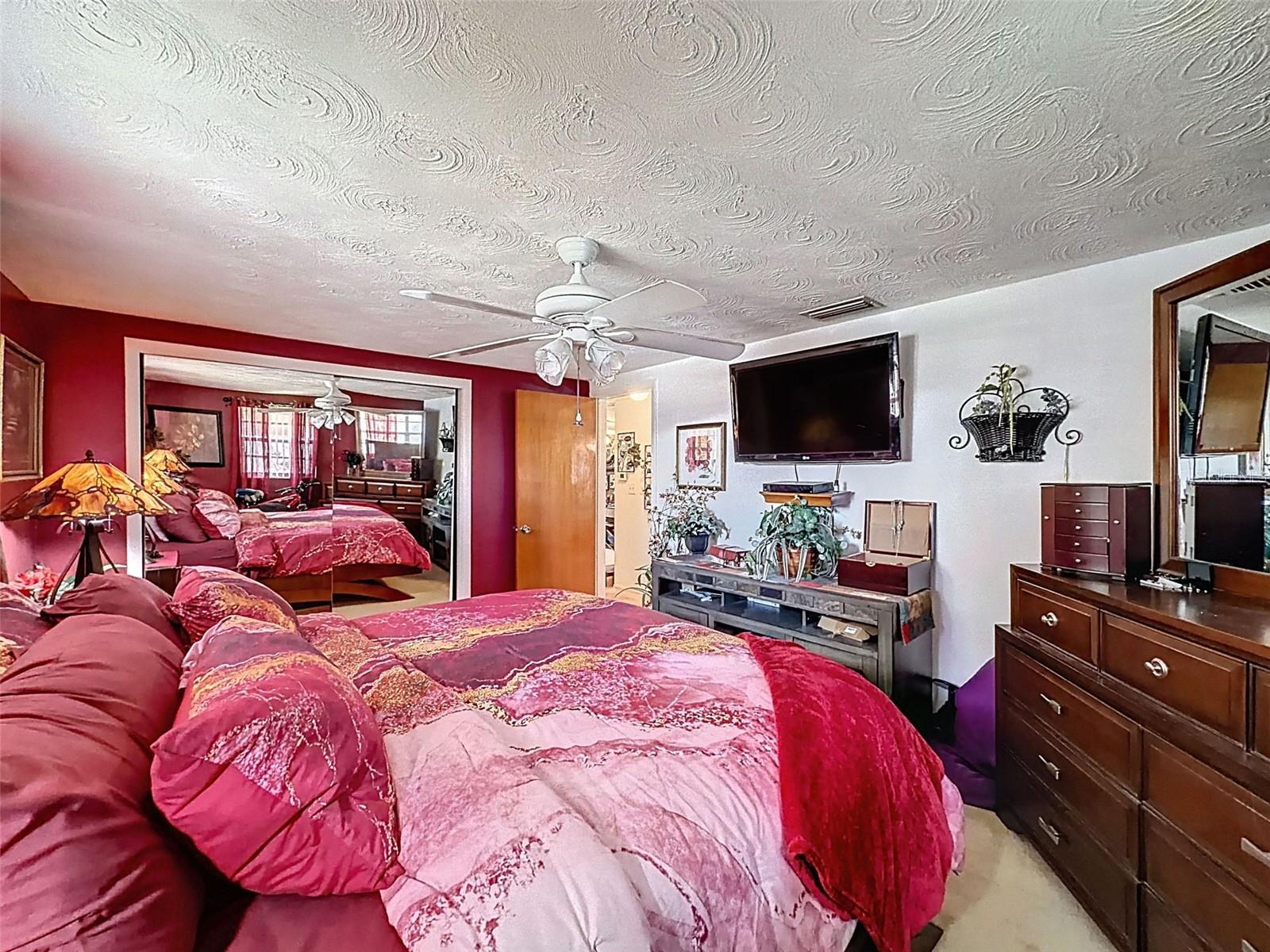 ALOHA GARDENS - Residential