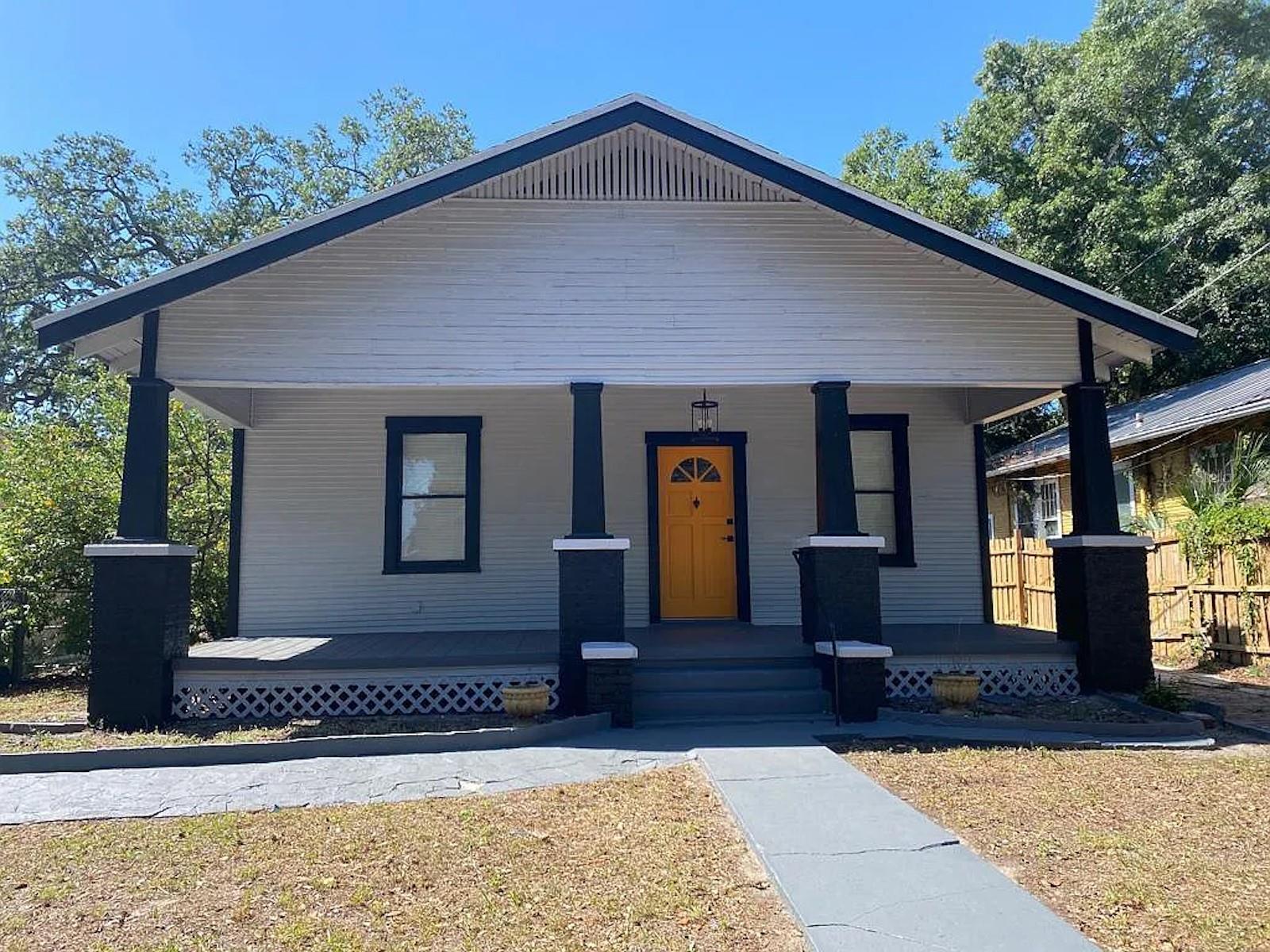 1021 E CAYUGA STREET