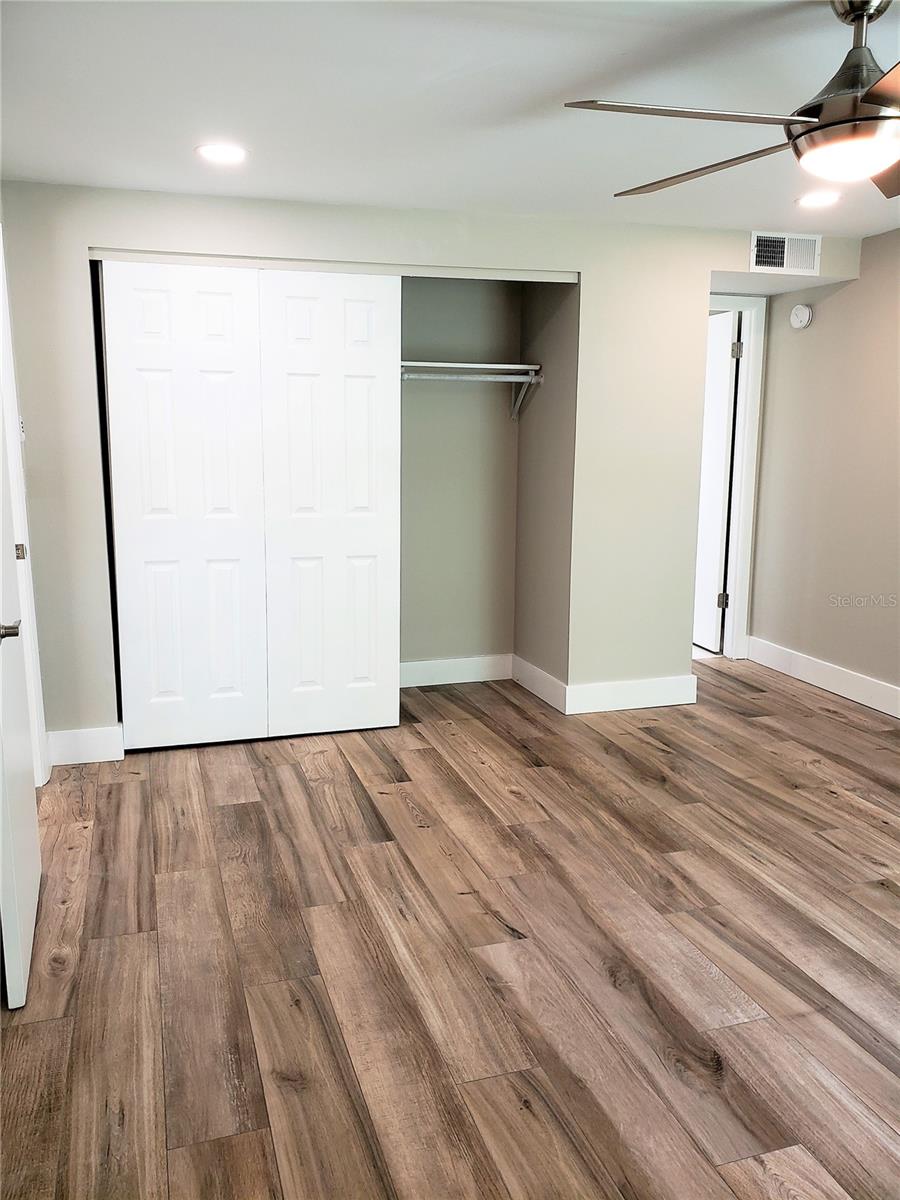 BAYSHORE TRACE CONDO - Residential