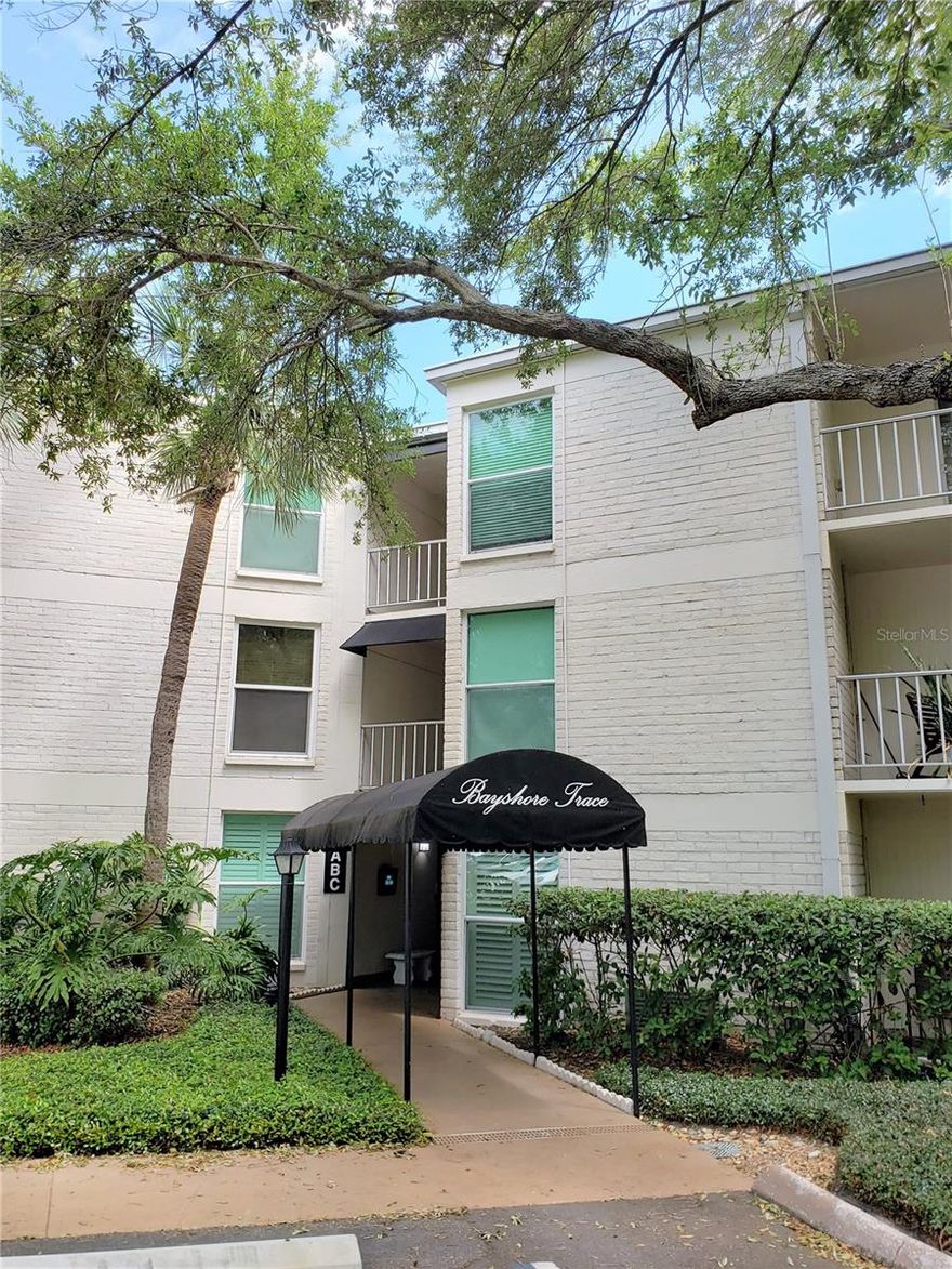 Welcome to Bayshore Trace! Here is your opportunity to own a fully remodeled 1 bedroom, 1.5-bathroom condo located directly along Bayshore Blvd! Unit C14 is located on the first floor with easy access to the pool, community grill, clubhouse and office.  The spacious master suite has a large window, an extended closet and a fully remodeled bathroom.  The kitchen is adorned with stainless steel appliances, shaker cabinets, stone counters, and a large stainless-steel sink with a long neck faucet. Other notable upgrades include dimmable recessed can lighting in the living room, new light fixtures in the dining room and bathrooms, 5-inch baseboards throughout, the ceilings have been smoothed out, giving this home a fresh modern feel. Take in the great Florida weather year-round on your large covered back porch.  Enjoy all the benefits of living directly on Bayshore Blvd.  Bayshore Blvd is best known for its illustrious waterfront and downtown views along its 4.5 miles of continuous sidewalk. Bayshore Trace is 10 minutes from the shops, dining and entertainment of downtown Tampa and less than 10 minutes from UT, TGH and the retail and restaurants of Hyde Park and South Tampa.  Please call us to schedule your tour!
