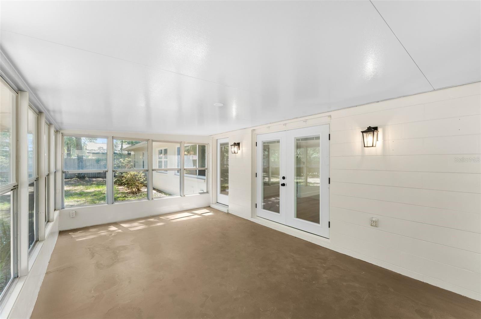 VALLEY THE - Residential