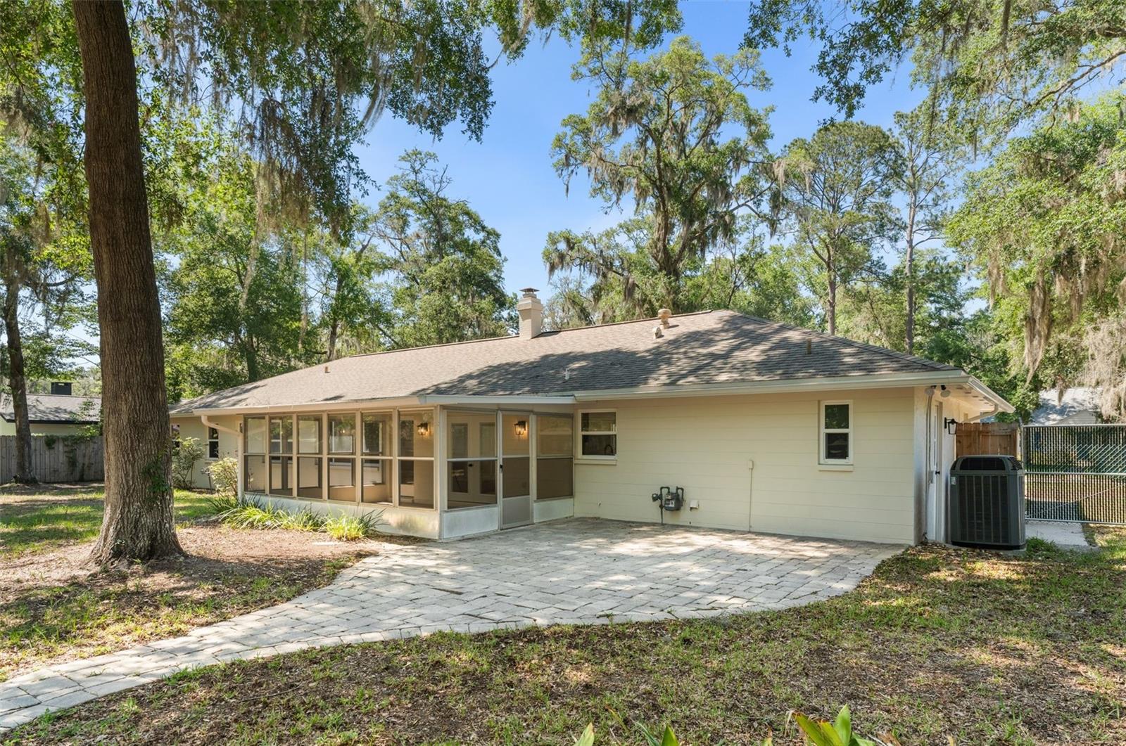 VALLEY THE - Residential