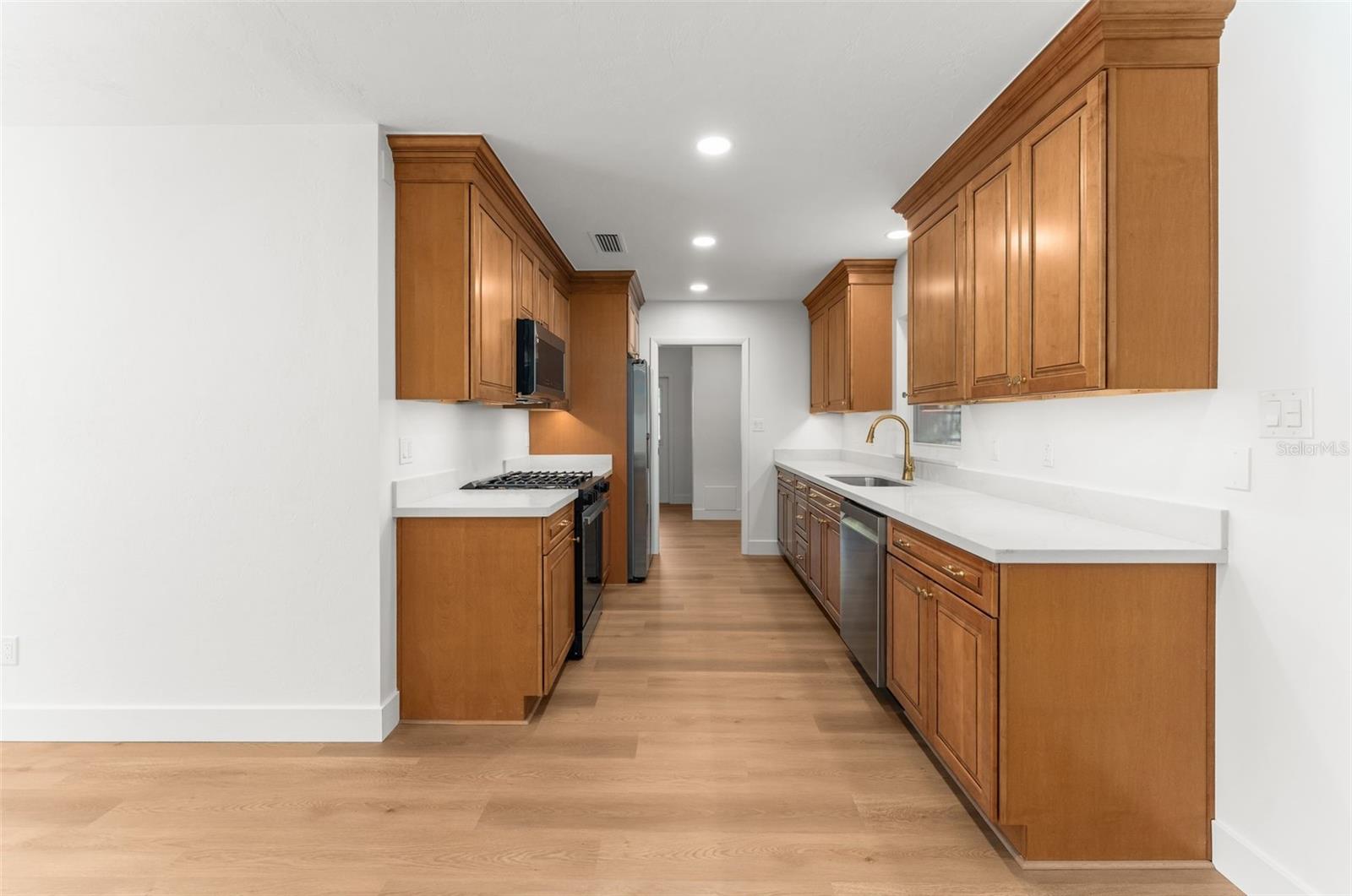 VALLEY THE - Residential