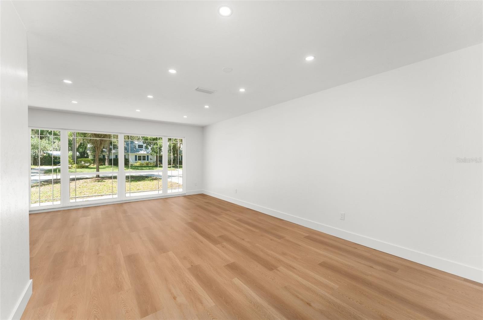VALLEY THE - Residential