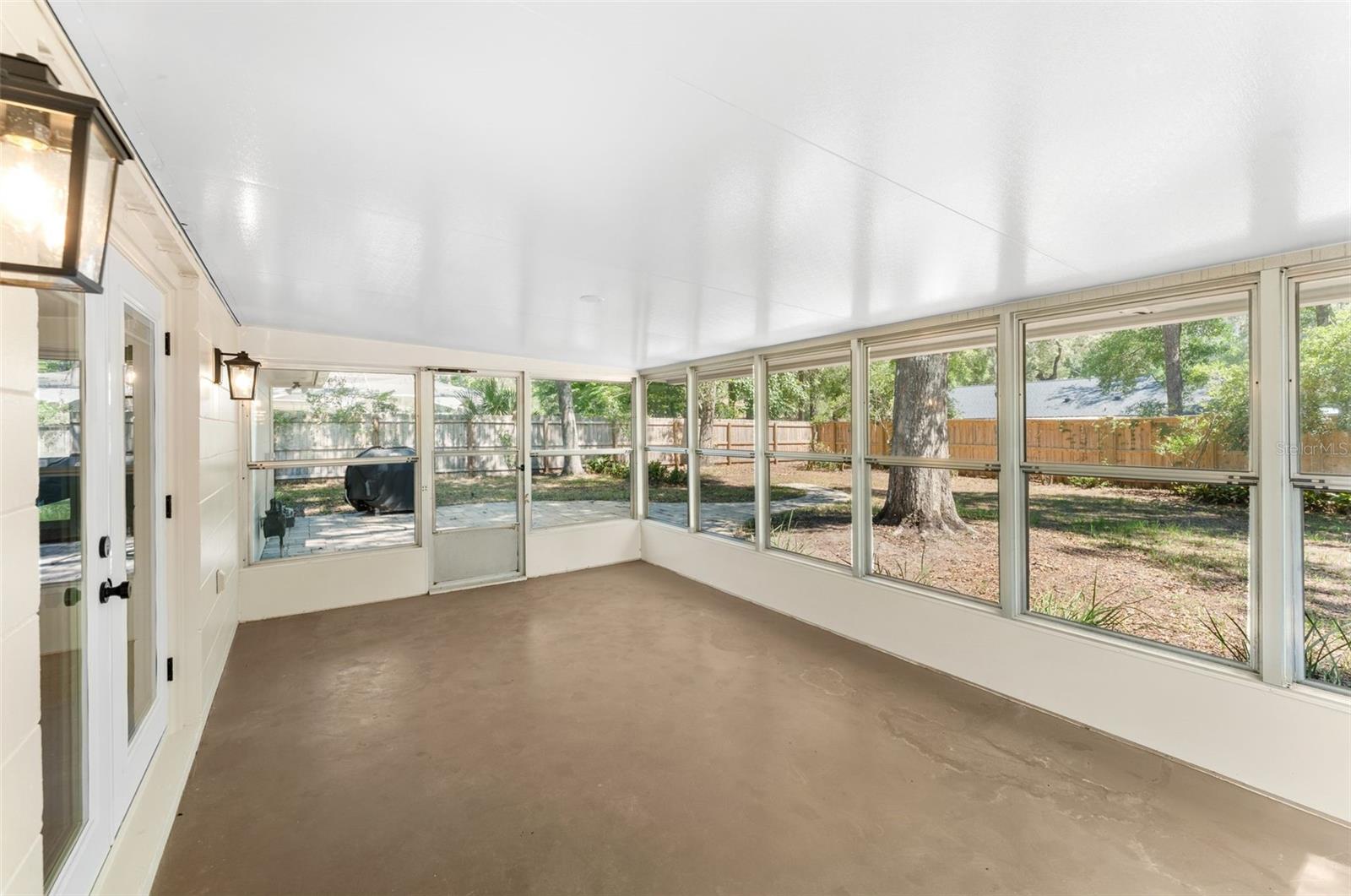 VALLEY THE - Residential