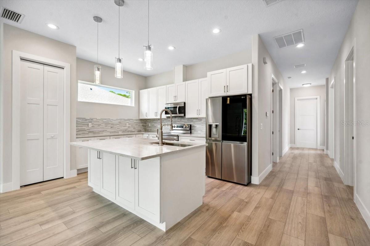 PALM COAST/EASTHAMPTON SEC 34 - Residential Income