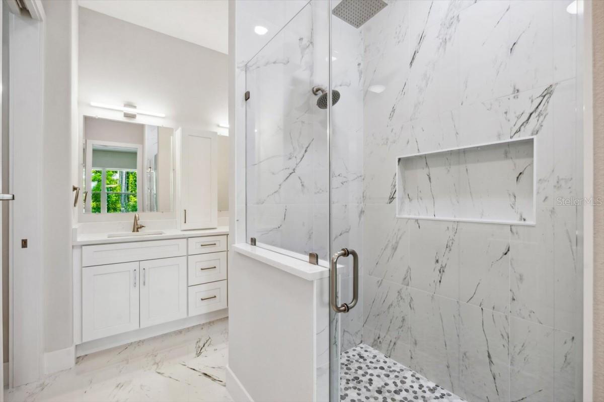 PALM COAST/EASTHAMPTON SEC 34 - Residential Income