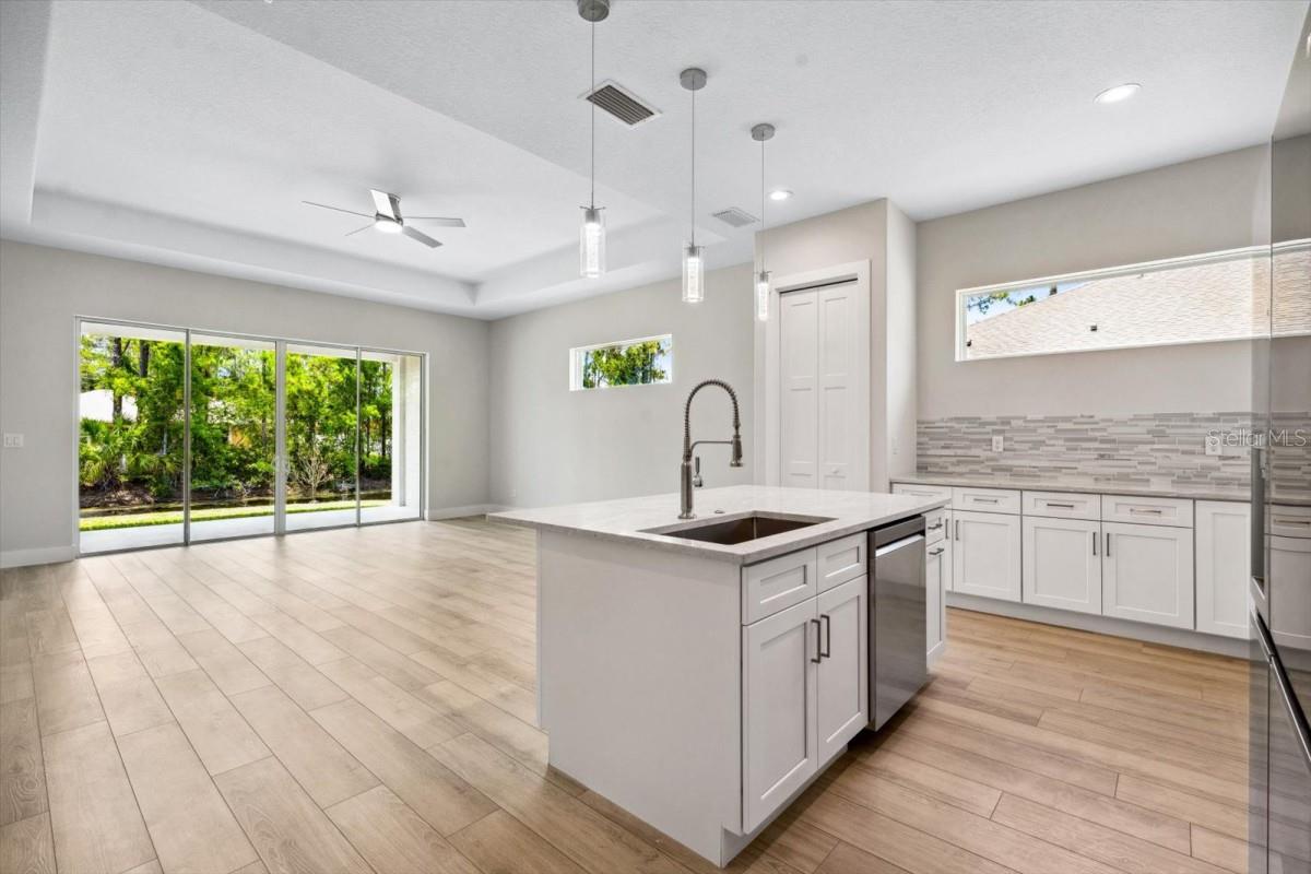 PALM COAST/EASTHAMPTON SEC 34 - Residential Income