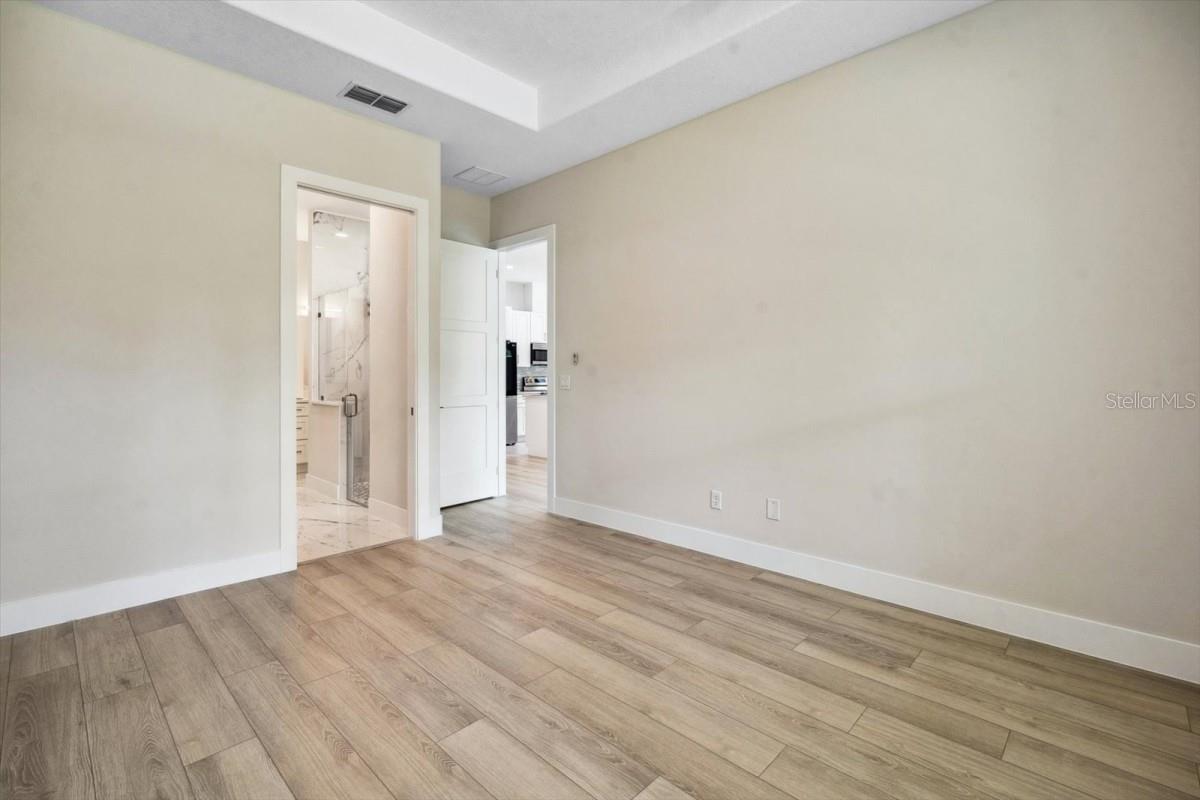PALM COAST/EASTHAMPTON SEC 34 - Residential Income