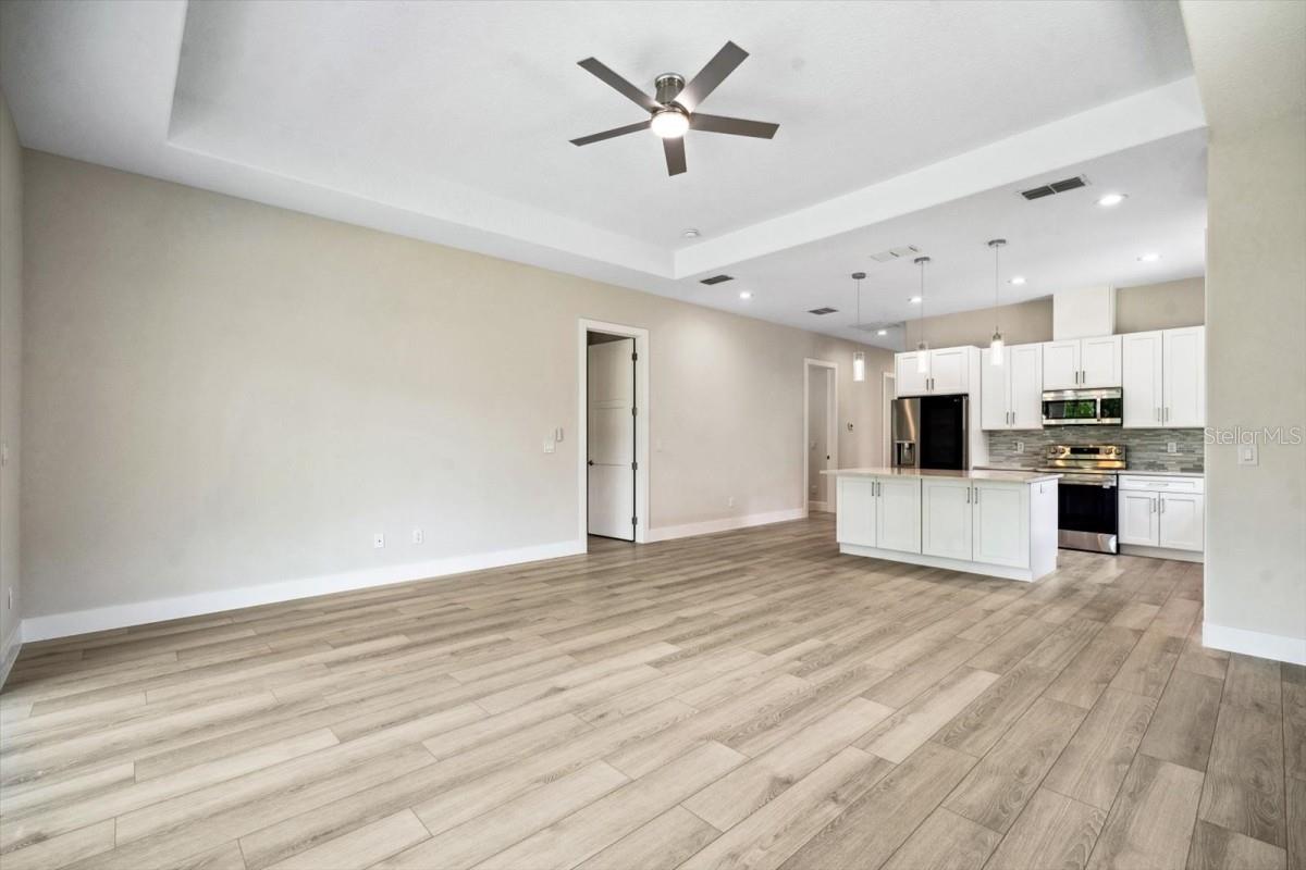 PALM COAST/EASTHAMPTON SEC 34 - Residential Income