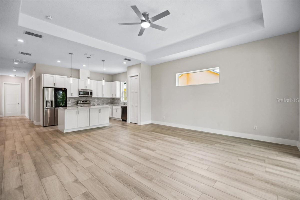 PALM COAST/EASTHAMPTON SEC 34 - Residential Income