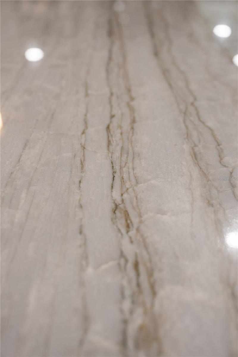 KEENES POINTE - Residential