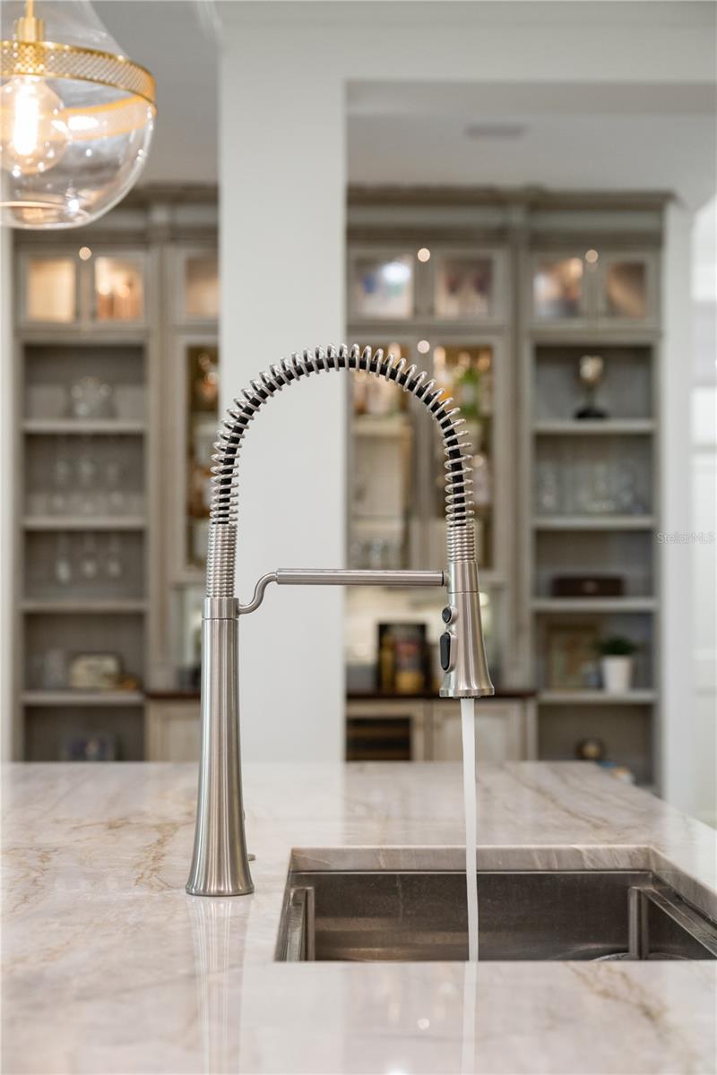 KEENES POINTE - Residential