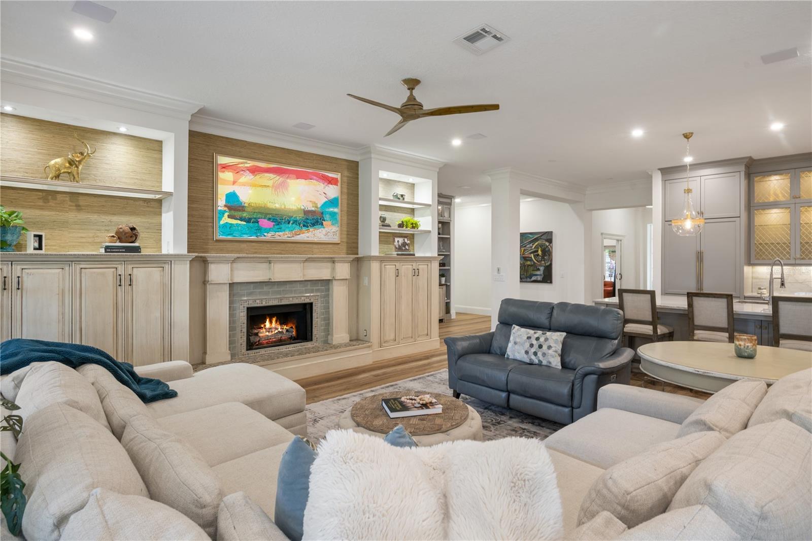 KEENES POINTE - Residential