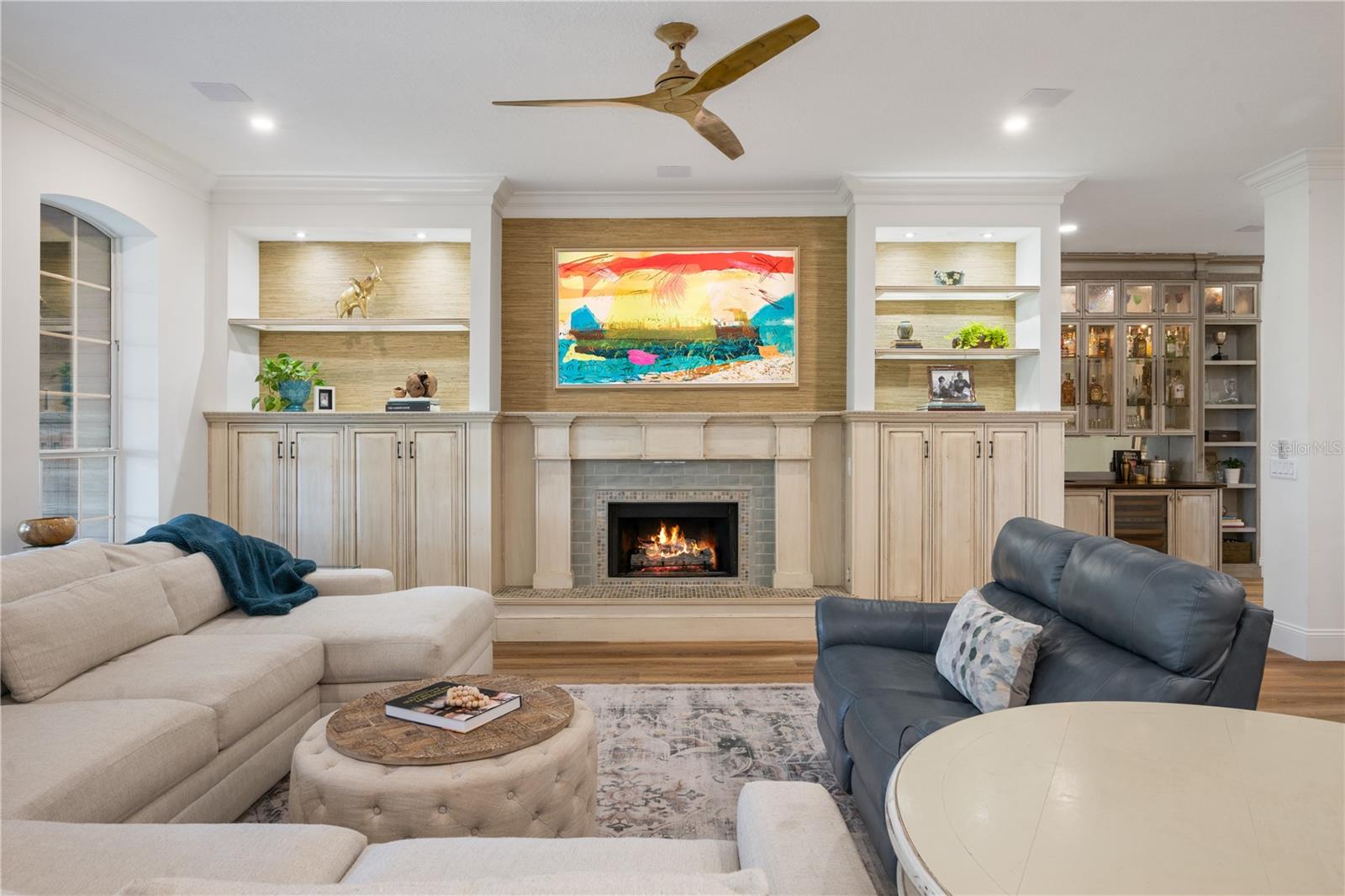 KEENES POINTE - Residential