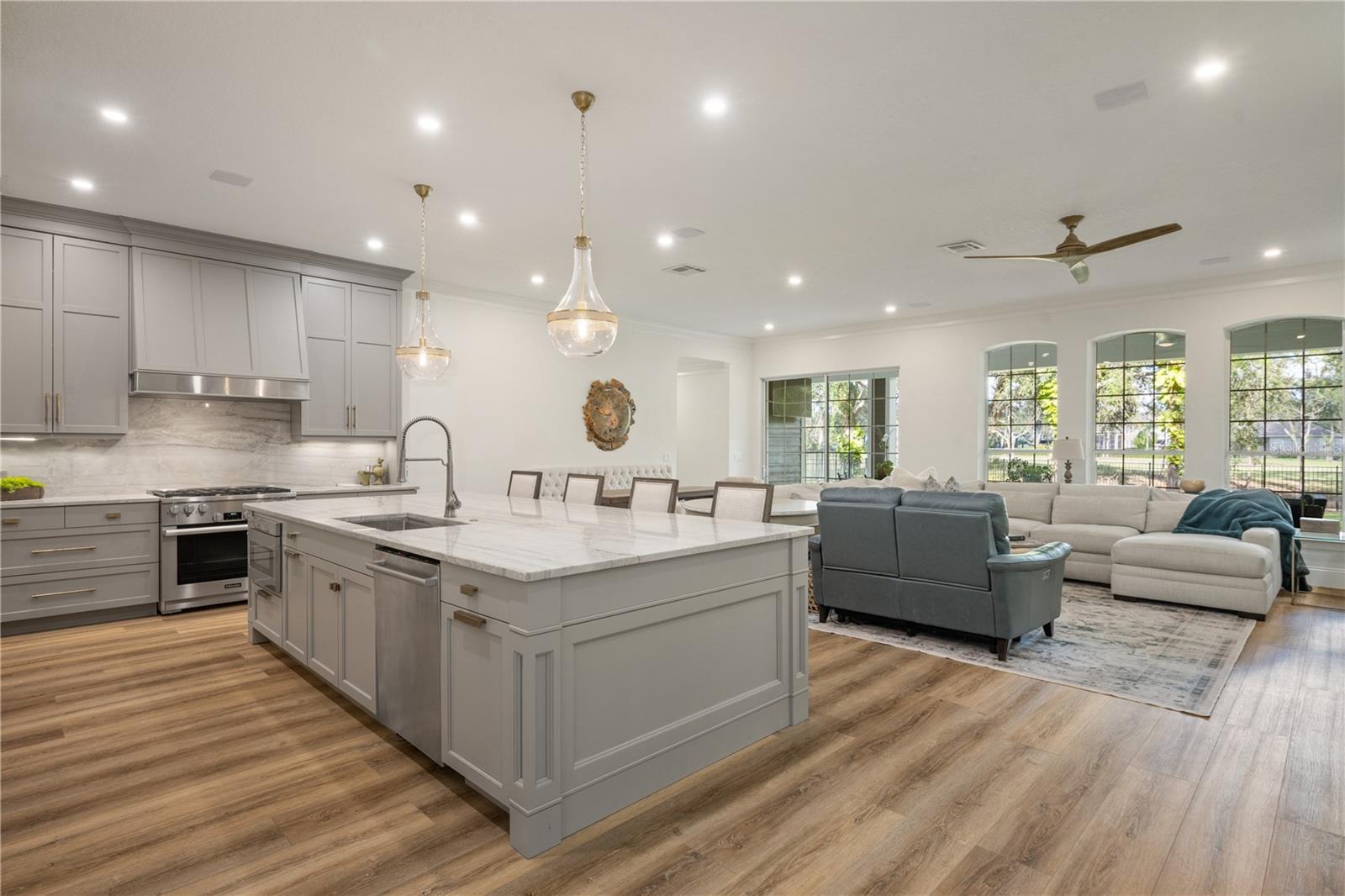 KEENES POINTE - Residential