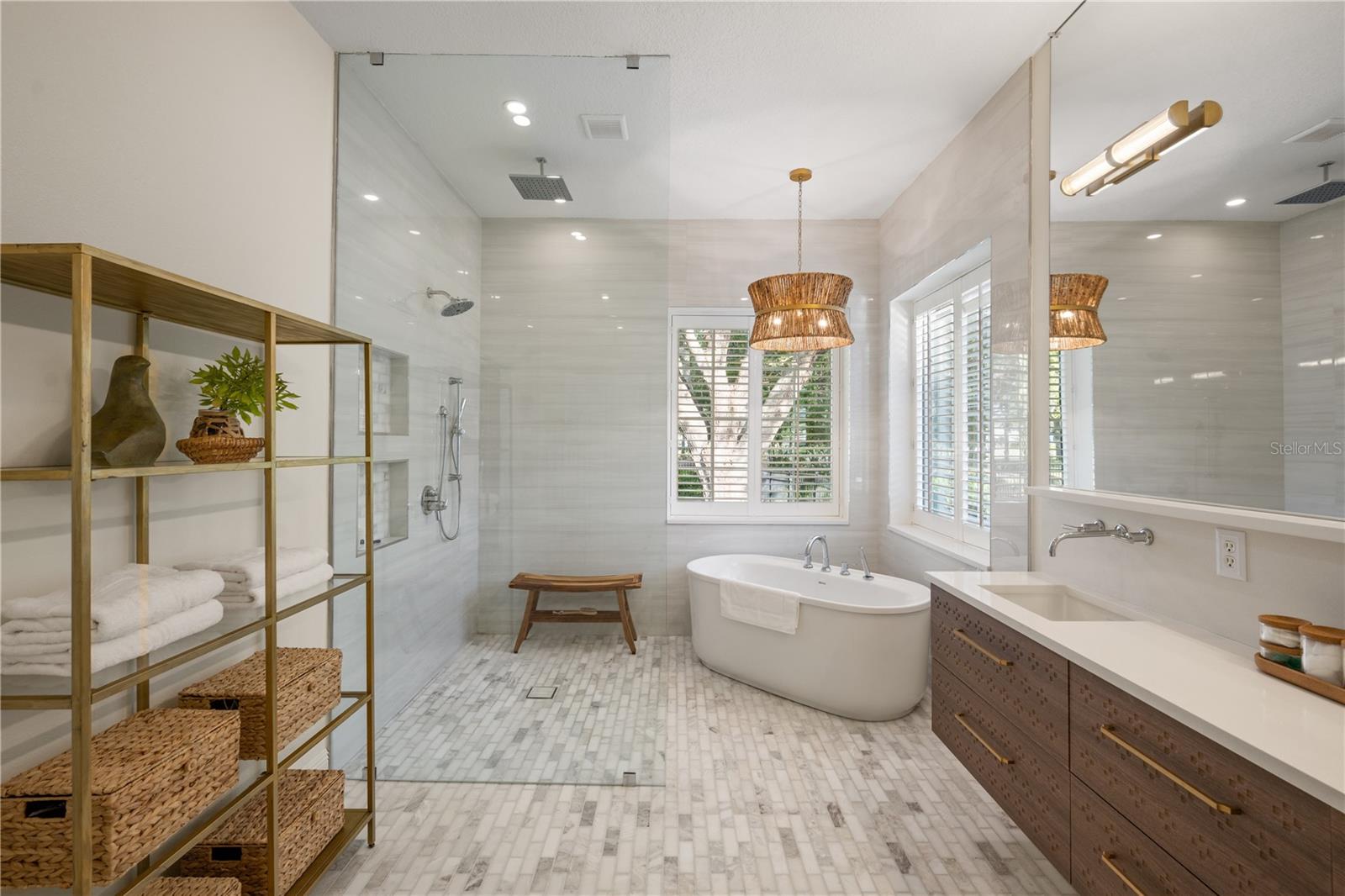 KEENES POINTE - Residential