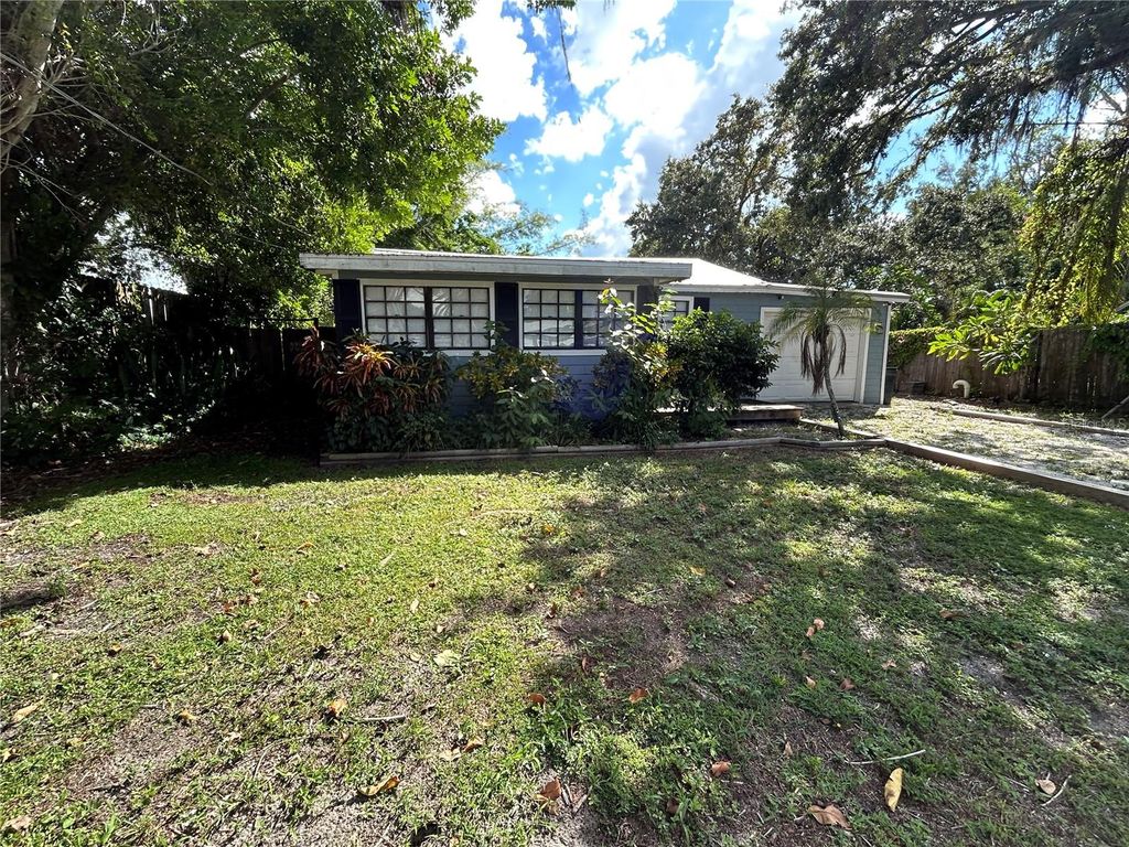 Photo of 2130 Olentary Street, Sarasota, FL 34231 (MLS # A4668158)